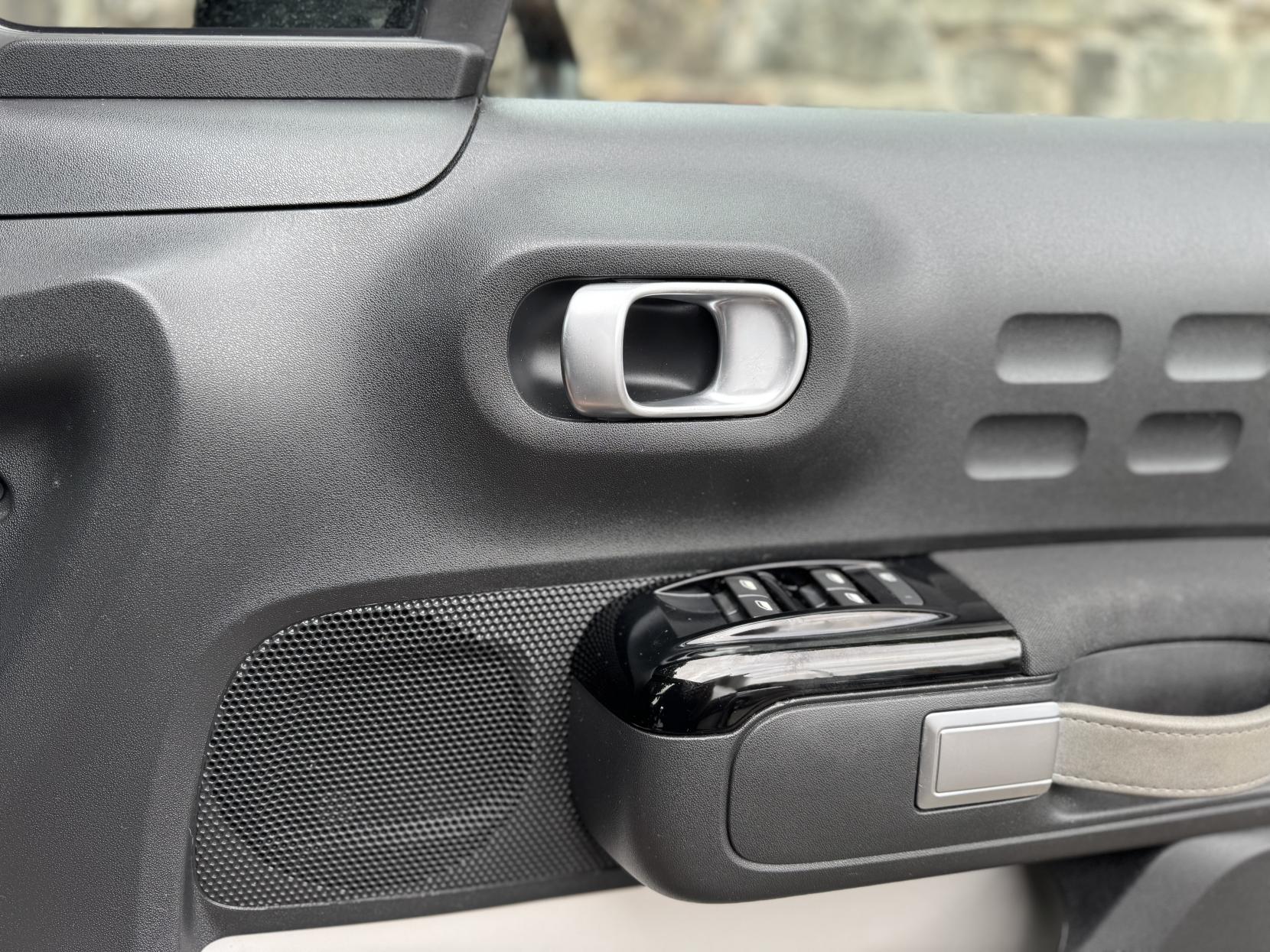 Citroen C3 1.2 PureTech Flair Hatchback 5dr Petrol Manual Euro 6 (82 ps)