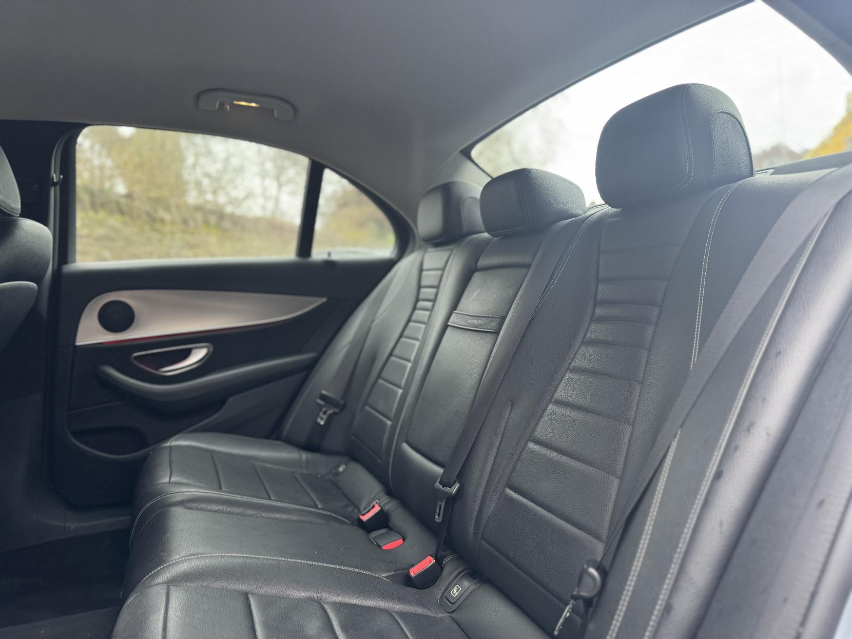 Mercedes-Benz E Class 2.0 E220d SE Saloon 4dr Diesel G-Tronic+ Euro 6 (s/s) (194 ps)