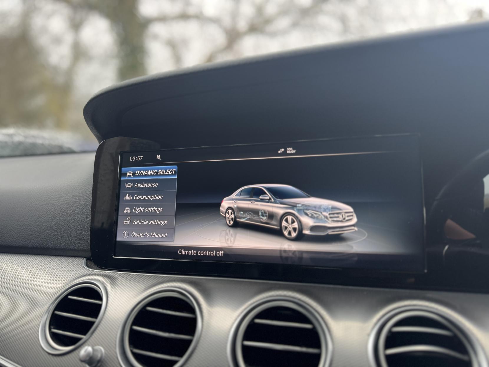 Mercedes-Benz E Class 2.0 E220d SE Saloon 4dr Diesel G-Tronic+ Euro 6 (s/s) (194 ps)