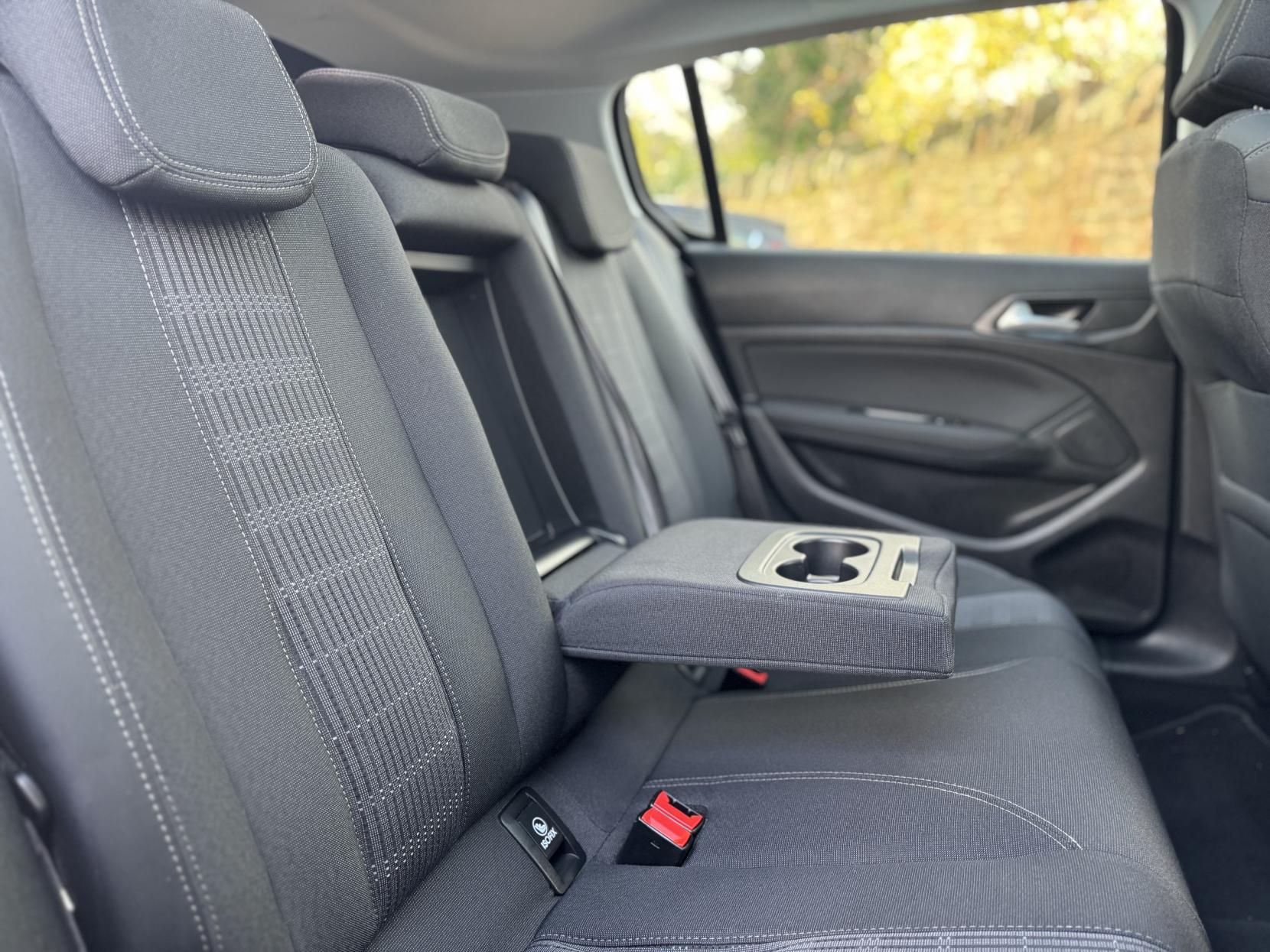 Peugeot 308 1.2 PureTech GPF Allure Hatchback 5dr Petrol Manual Euro 6 (s/s) (130 ps)