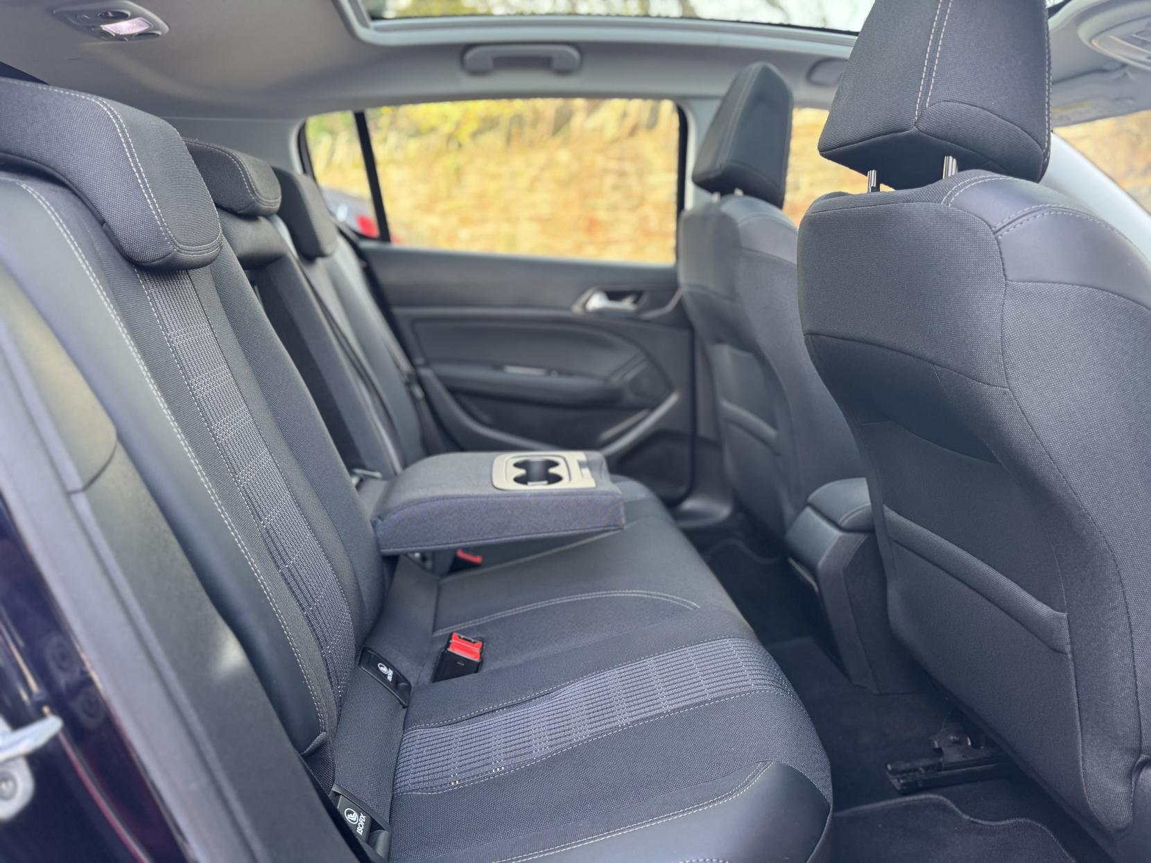 Peugeot 308 1.2 PureTech GPF Allure Hatchback 5dr Petrol Manual Euro 6 (s/s) (130 ps)