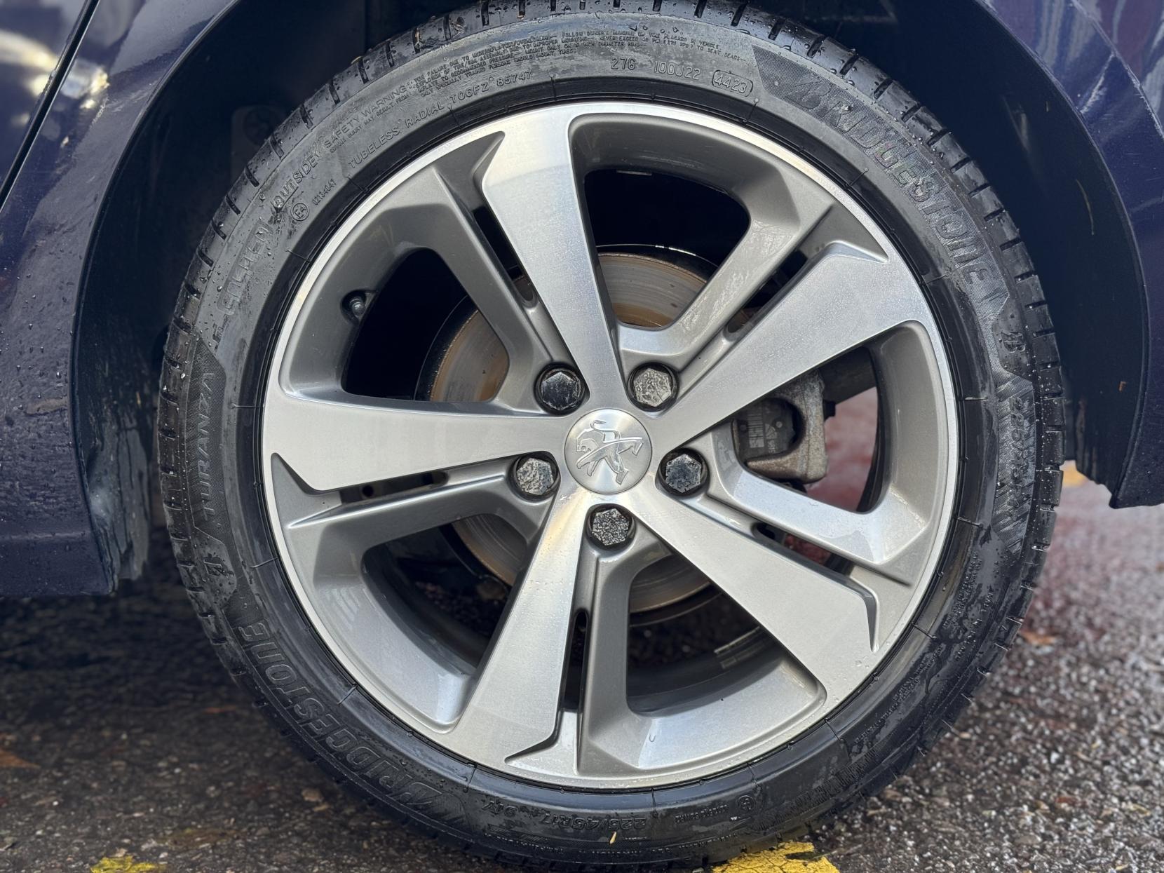 Peugeot 308 1.2 PureTech GPF Allure Hatchback 5dr Petrol Manual Euro 6 (s/s) (130 ps)