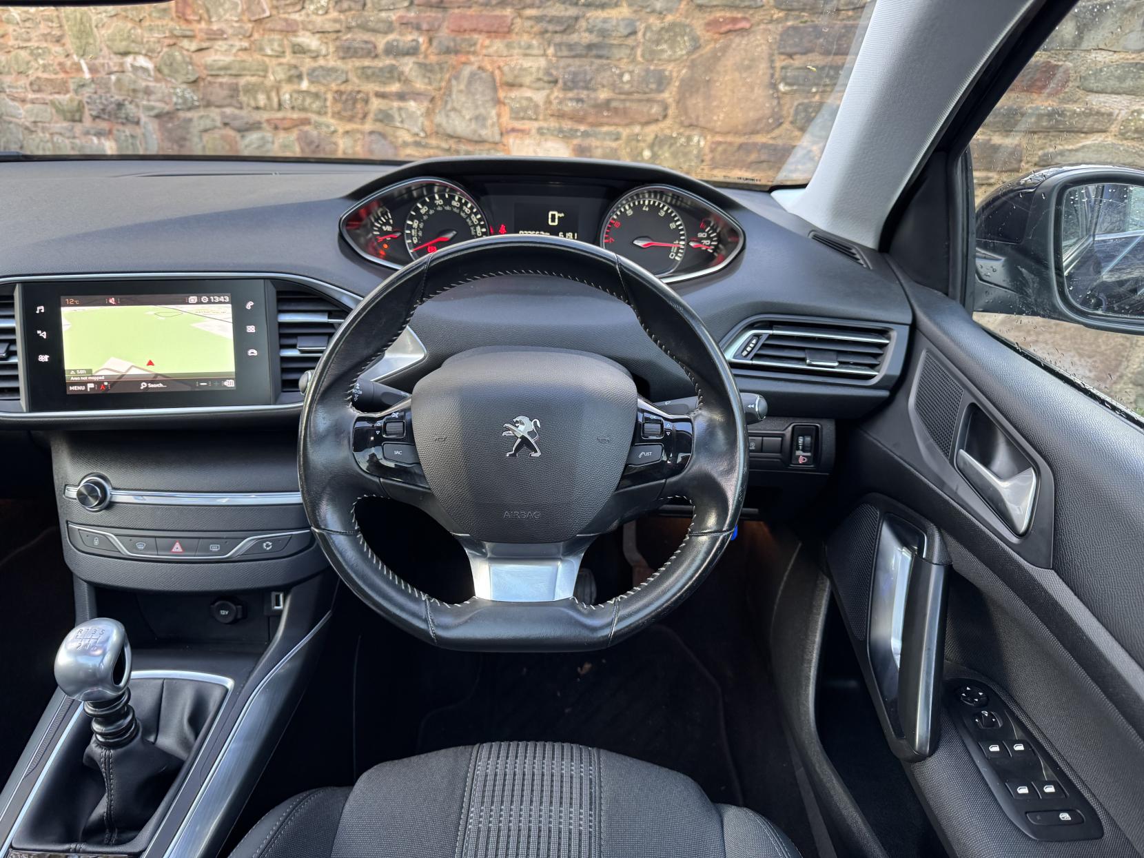 Peugeot 308 1.2 PureTech GPF Allure Hatchback 5dr Petrol Manual Euro 6 (s/s) (130 ps)