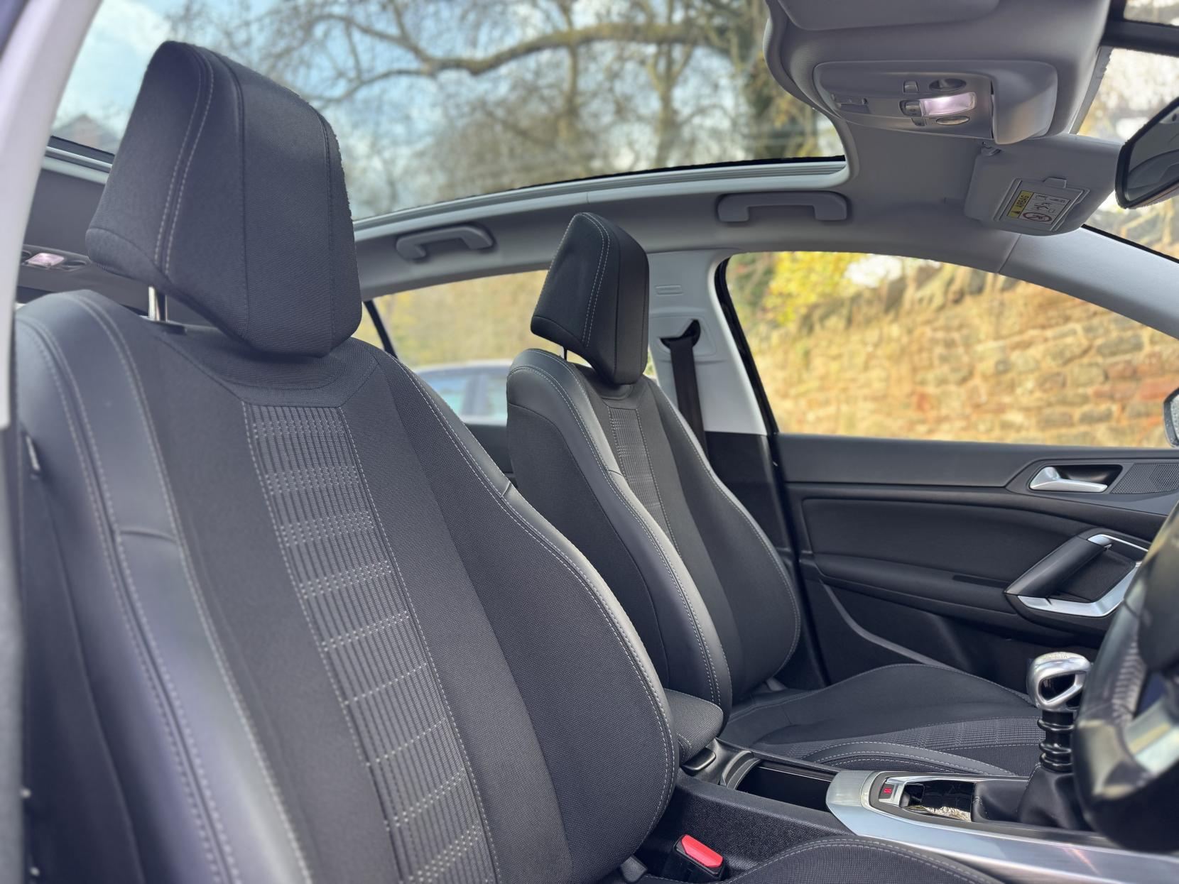 Peugeot 308 1.2 PureTech GPF Allure Hatchback 5dr Petrol Manual Euro 6 (s/s) (130 ps)