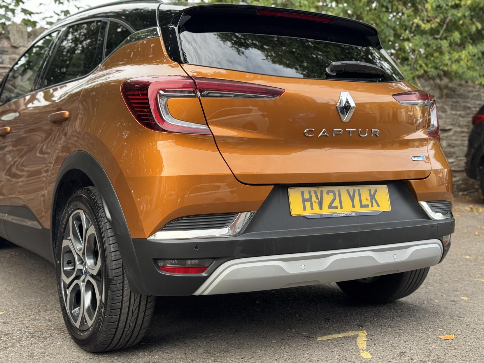 Renault Captur 1.6 E-TECH S Edition SUV 5dr Petrol Hybrid Auto Euro 6 (s/s) (145 ps)