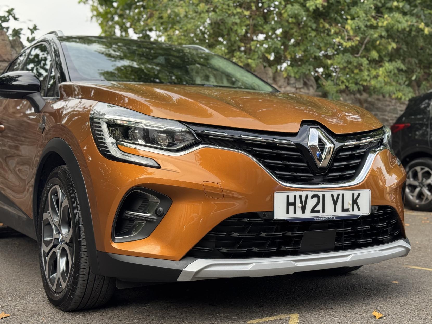 Renault Captur 1.6 E-TECH S Edition SUV 5dr Petrol Hybrid Auto Euro 6 (s/s) (145 ps)