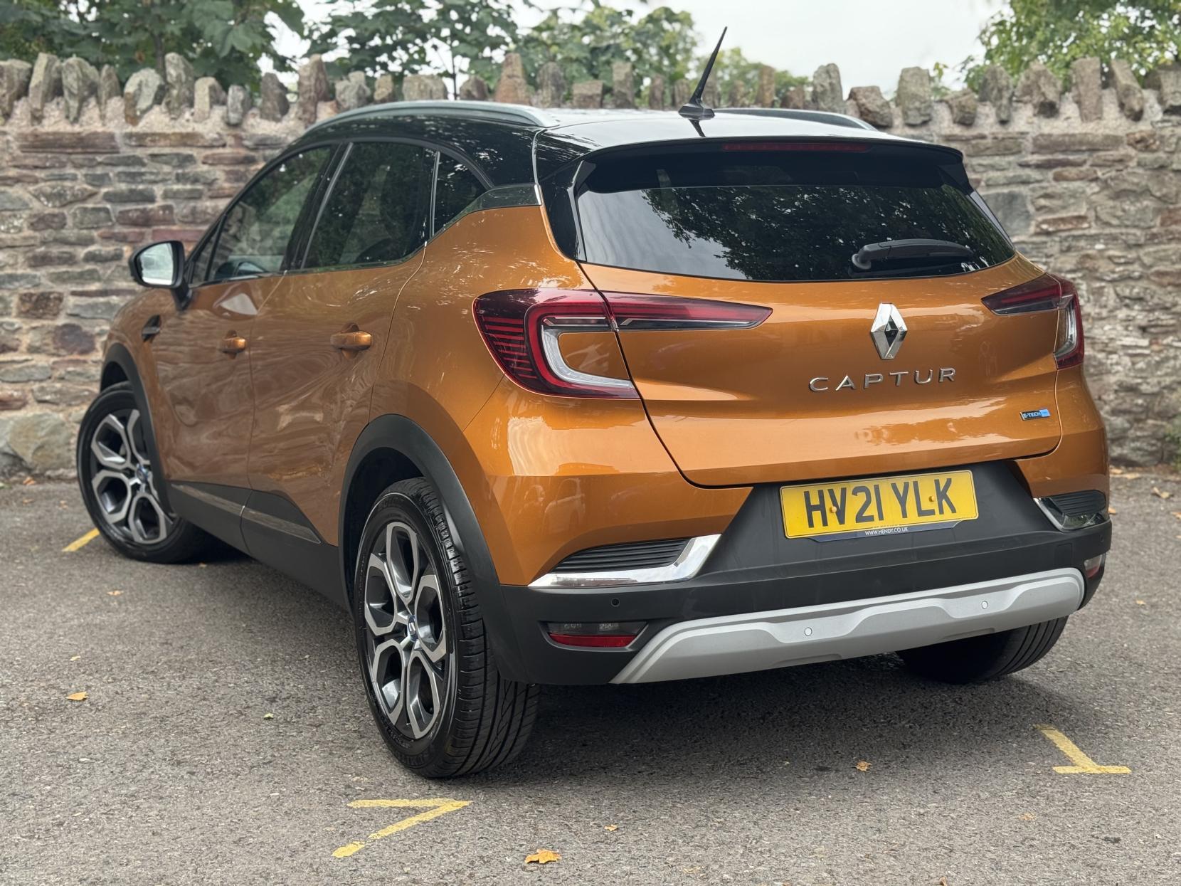 Renault Captur 1.6 E-TECH S Edition SUV 5dr Petrol Hybrid Auto Euro 6 (s/s) (145 ps)