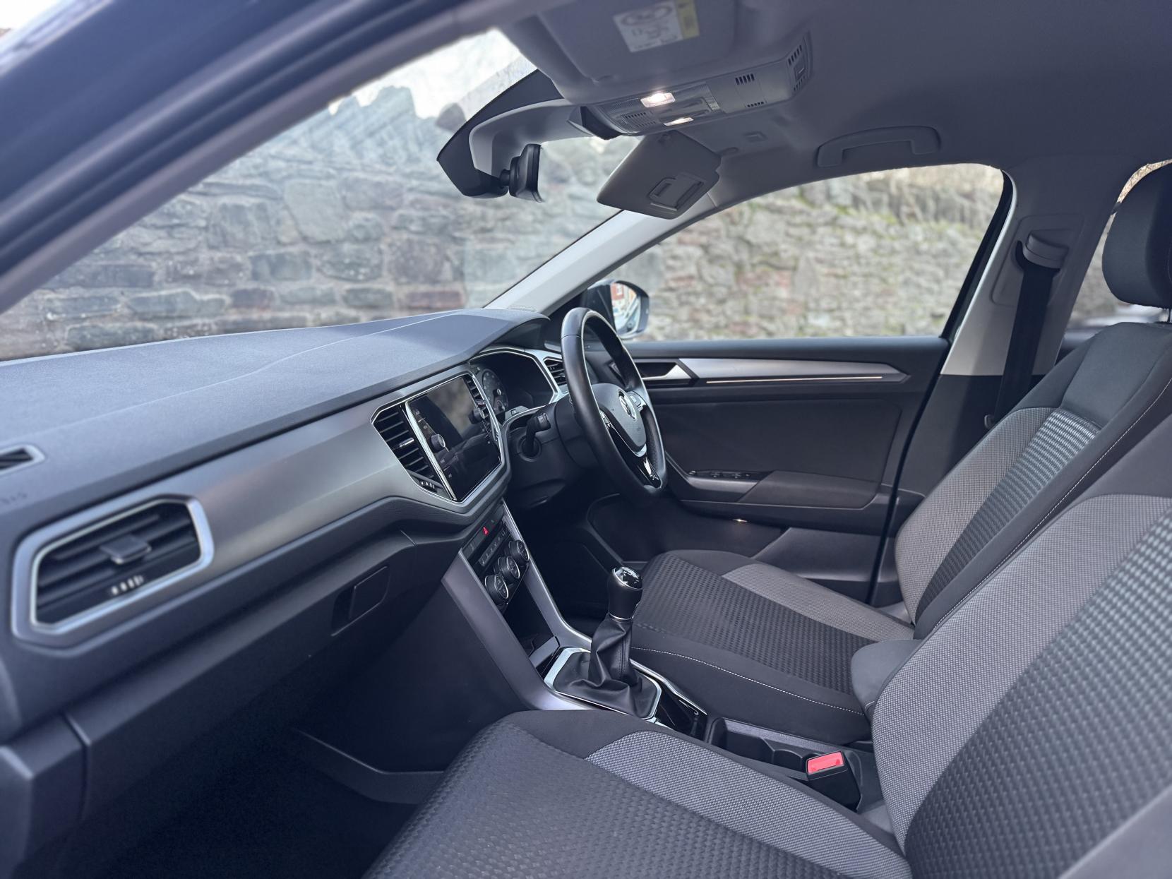 Volkswagen T-Roc 1.5 TSI EVO Active SUV 5dr Petrol Manual Euro 6 (s/s) (150 ps)