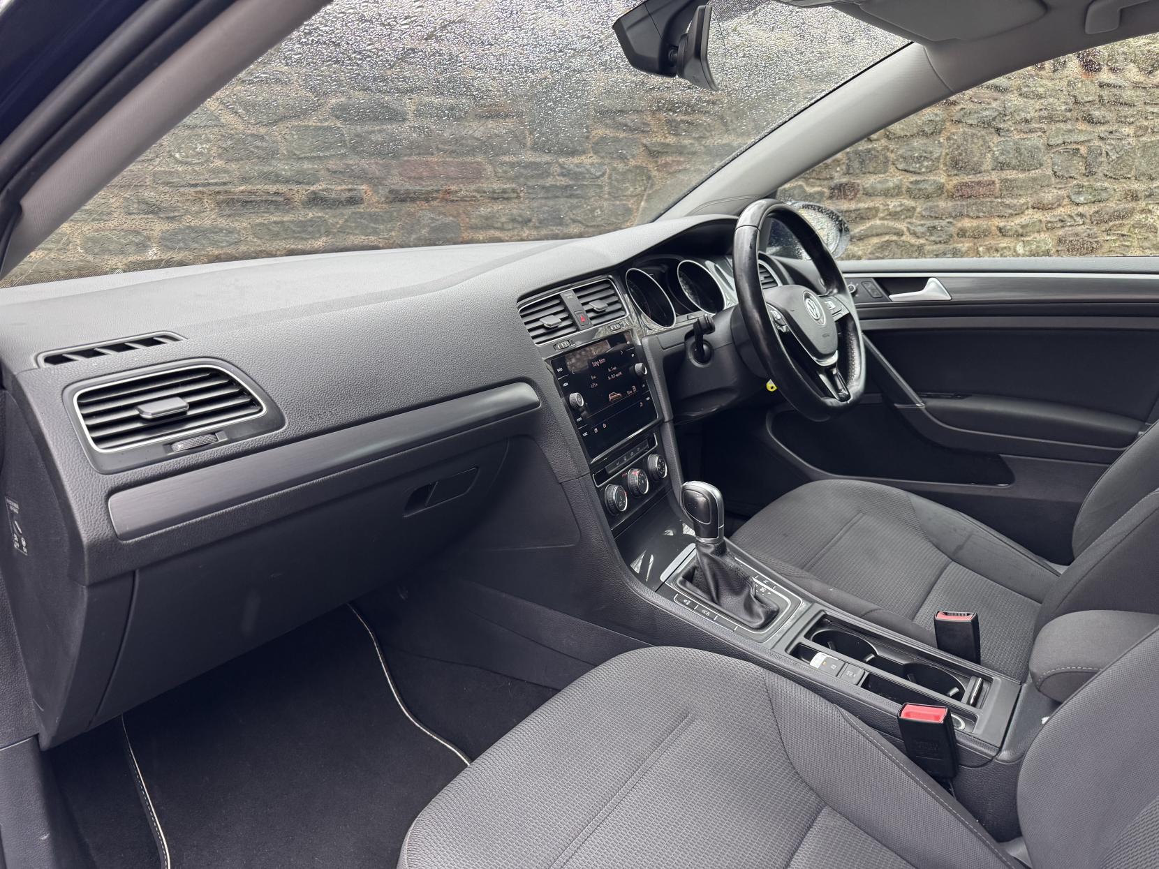 Volkswagen Golf 1.6 TDI Match Hatchback 5dr Diesel DSG Euro 6 (s/s) (115 ps)