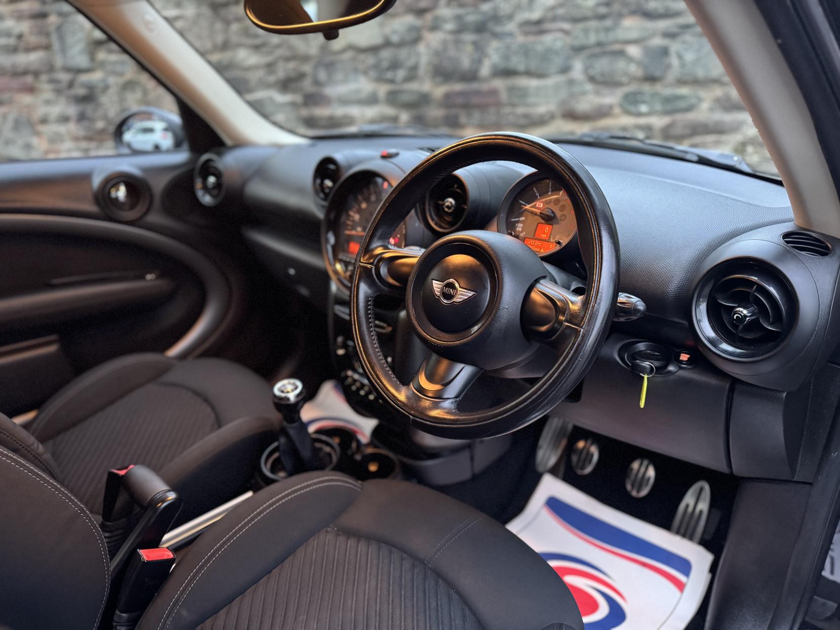 MINI Countryman 2.0 Cooper SD SUV 5dr Diesel Manual Euro 5 (s/s) (143 ps)