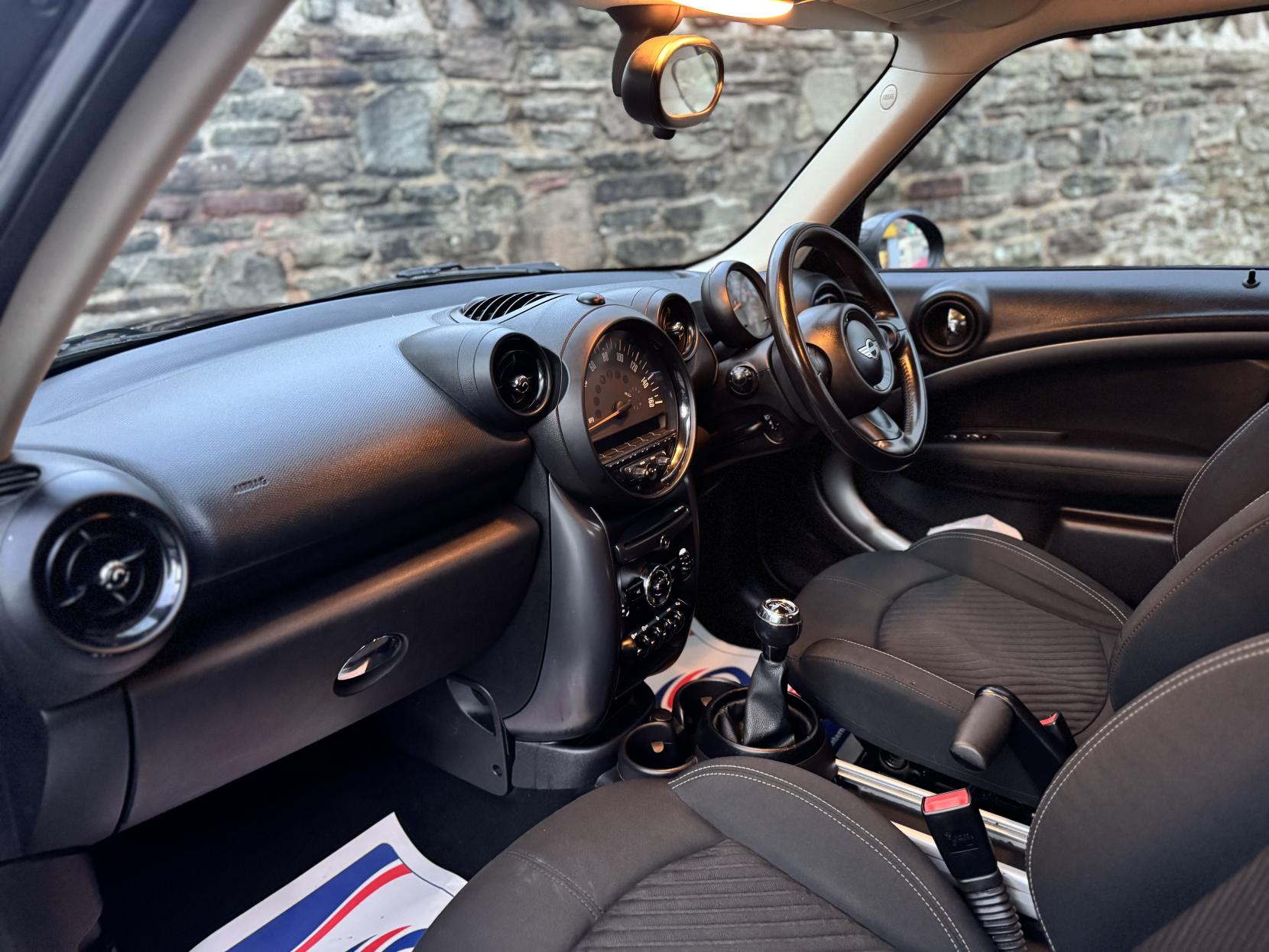 MINI Countryman 2.0 Cooper SD SUV 5dr Diesel Manual Euro 5 (s/s) (143 ps)