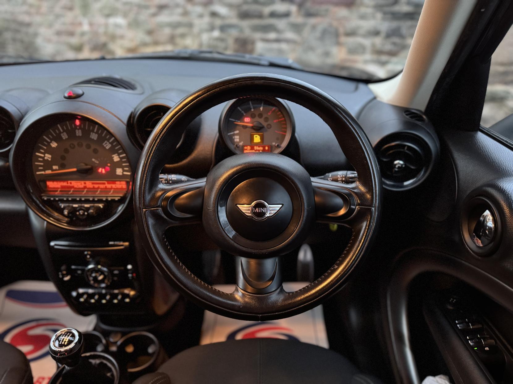 MINI Countryman 2.0 Cooper SD SUV 5dr Diesel Manual Euro 5 (s/s) (143 ps)