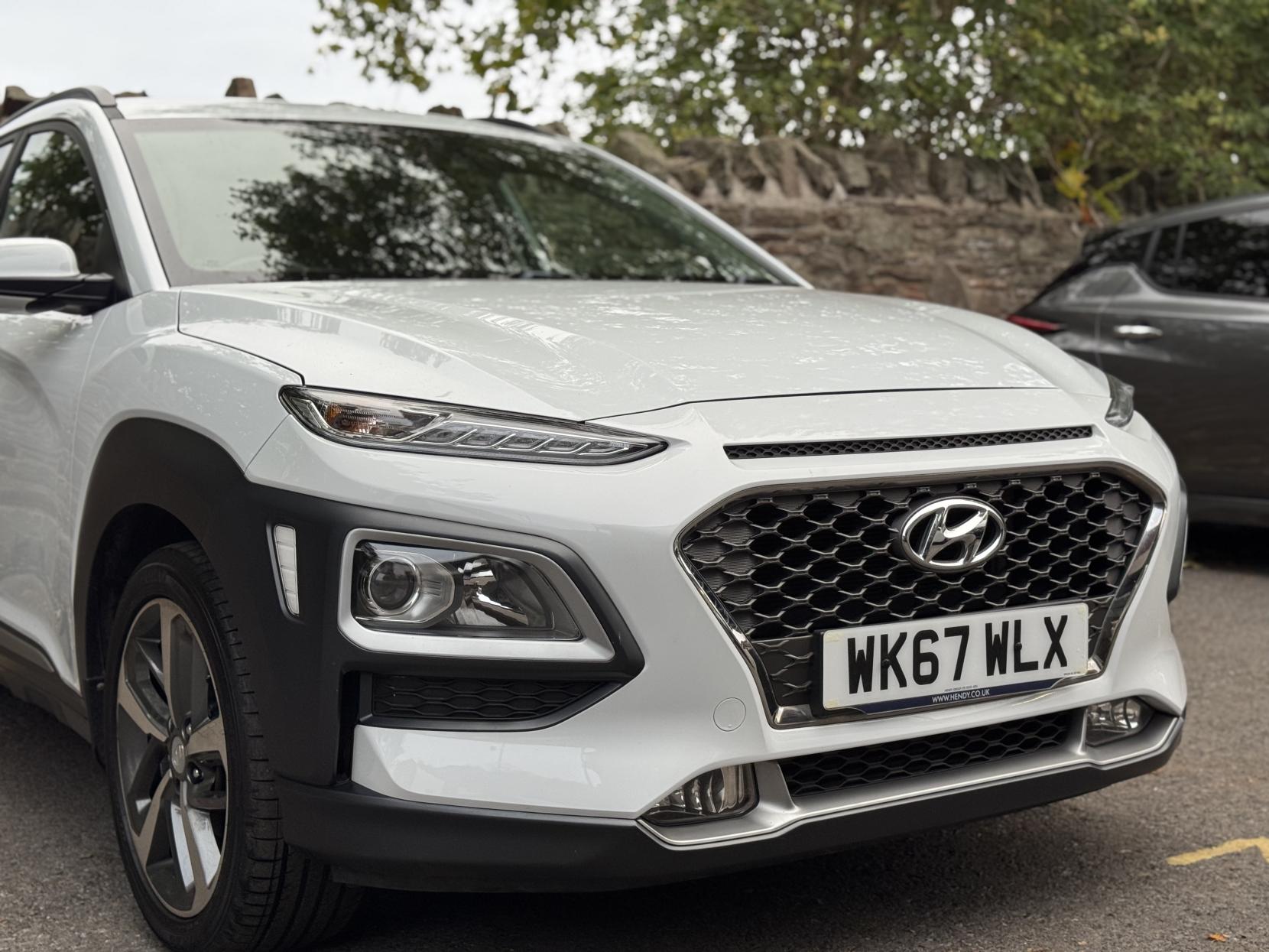 Hyundai KONA 1.0 T-GDi Blue Drive Premium SUV 5dr Petrol Manual Euro 6 (s/s) (120 ps)