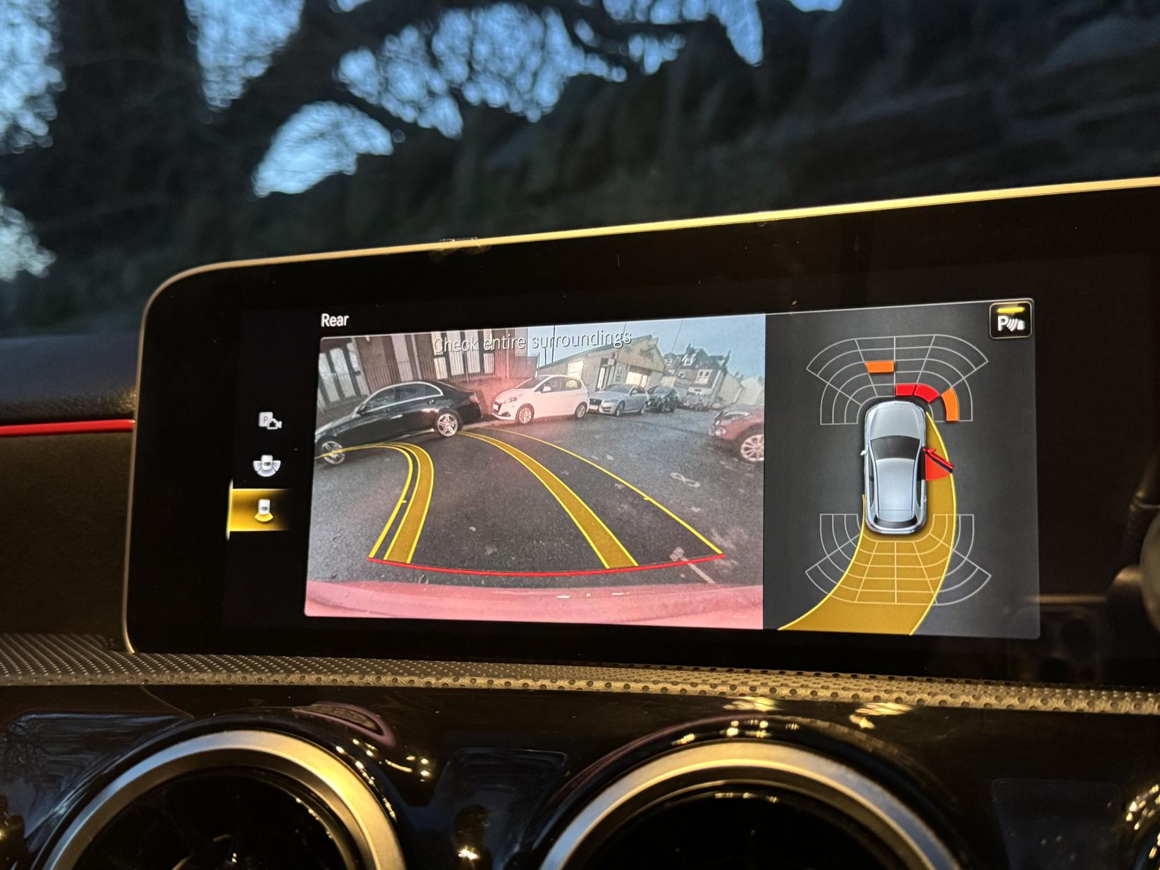 Mercedes-Benz A Class 1.5 A180d AMG Line (Executive) Hatchback 5dr Diesel 7G-DCT Euro 6 (s/s) (116 ps)