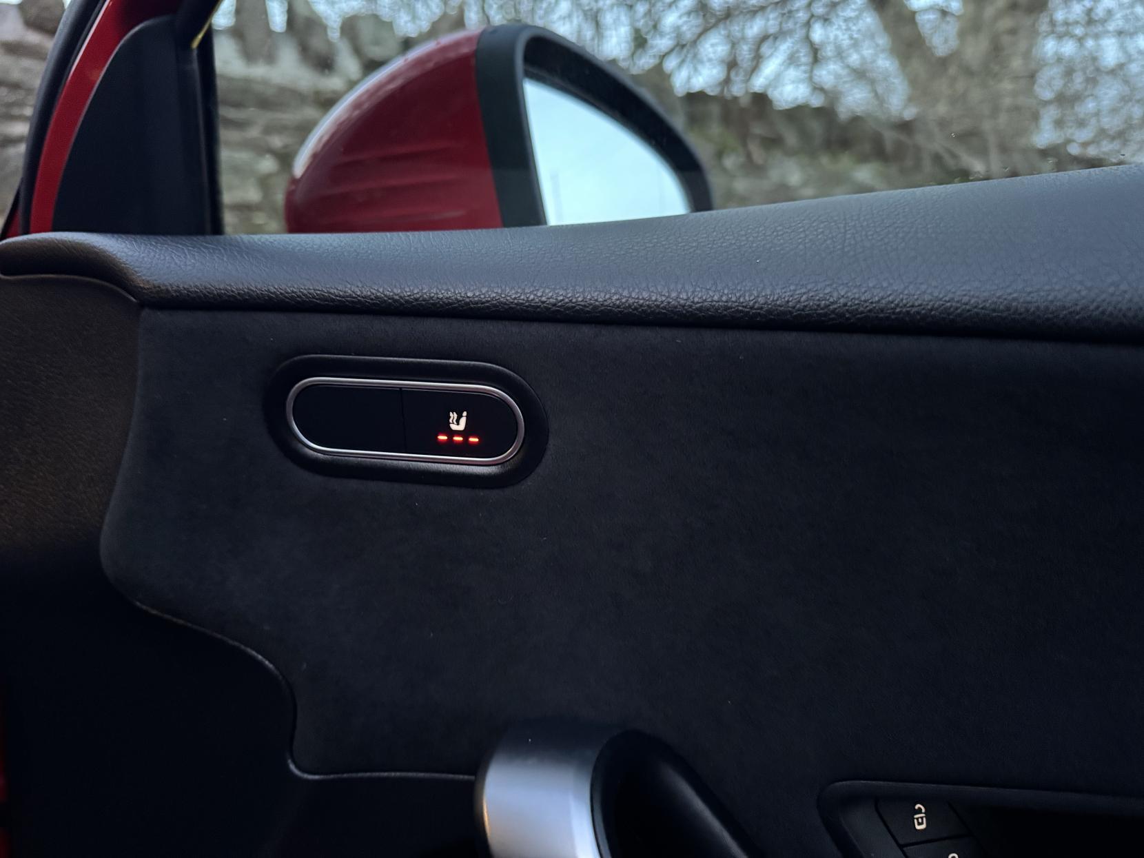 Mercedes-Benz A Class 1.5 A180d AMG Line (Executive) Hatchback 5dr Diesel 7G-DCT Euro 6 (s/s) (116 ps)