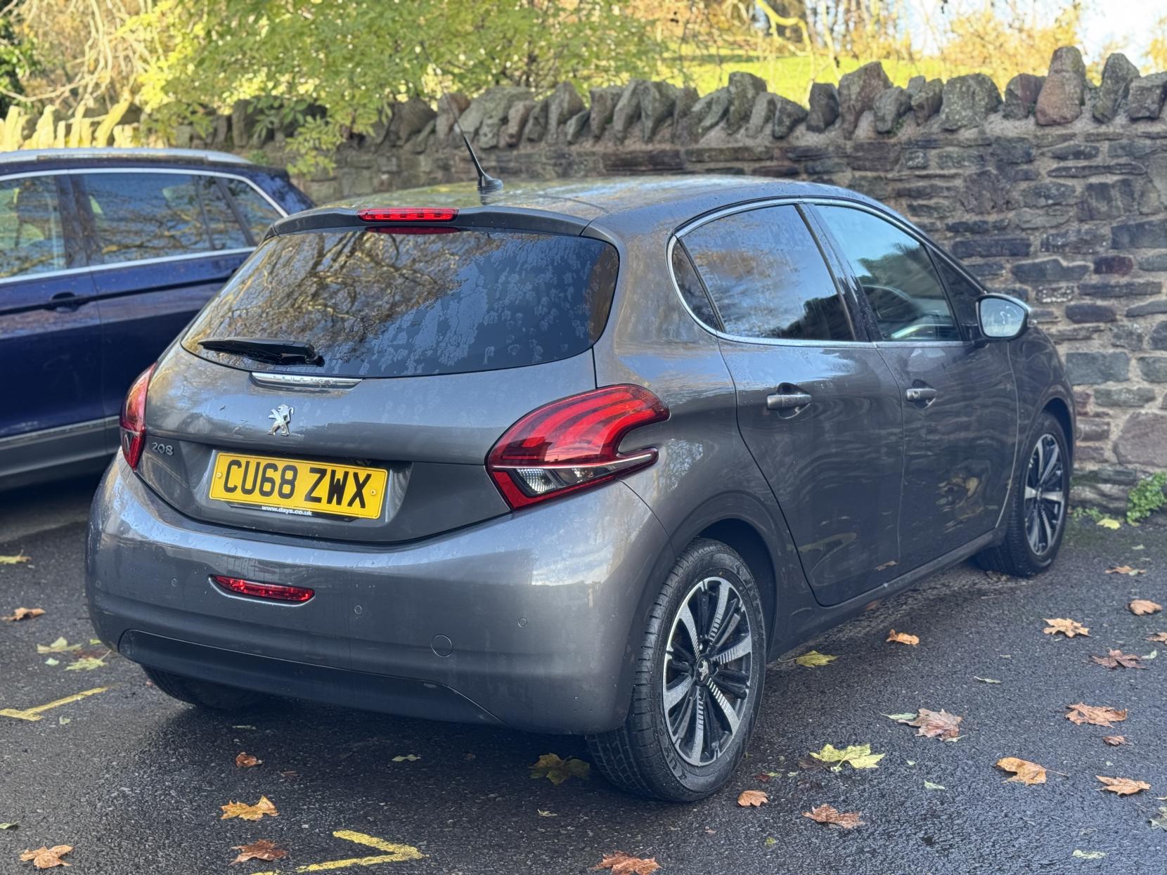 Peugeot 208 1.2 PureTech Tech Edition Hatchback 5dr Petrol Manual Euro 6 (s/s) (110 ps)