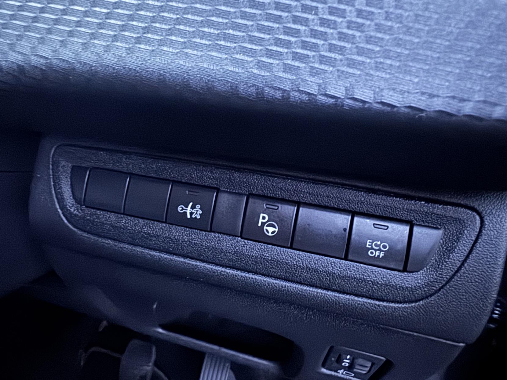 Peugeot 208 1.2 PureTech Tech Edition Hatchback 5dr Petrol Manual Euro 6 (s/s) (110 ps)