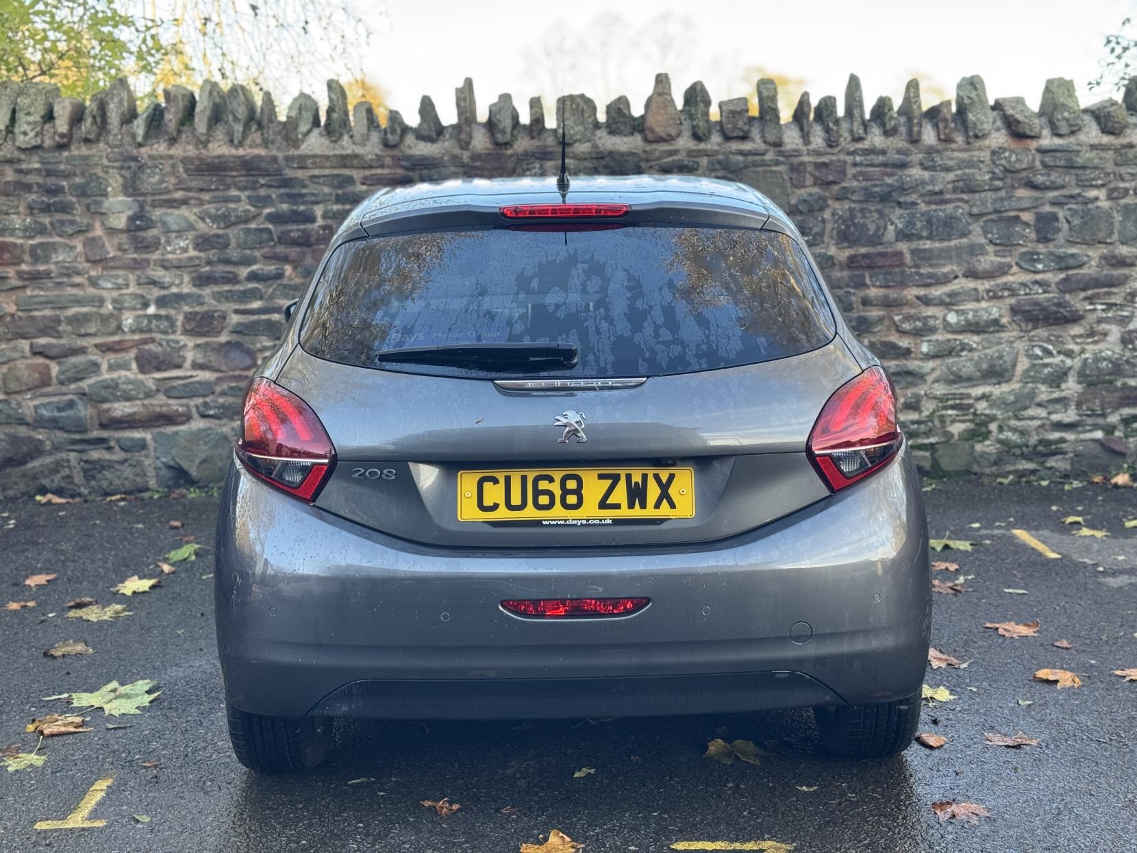 Peugeot 208 1.2 PureTech Tech Edition Hatchback 5dr Petrol Manual Euro 6 (s/s) (110 ps)