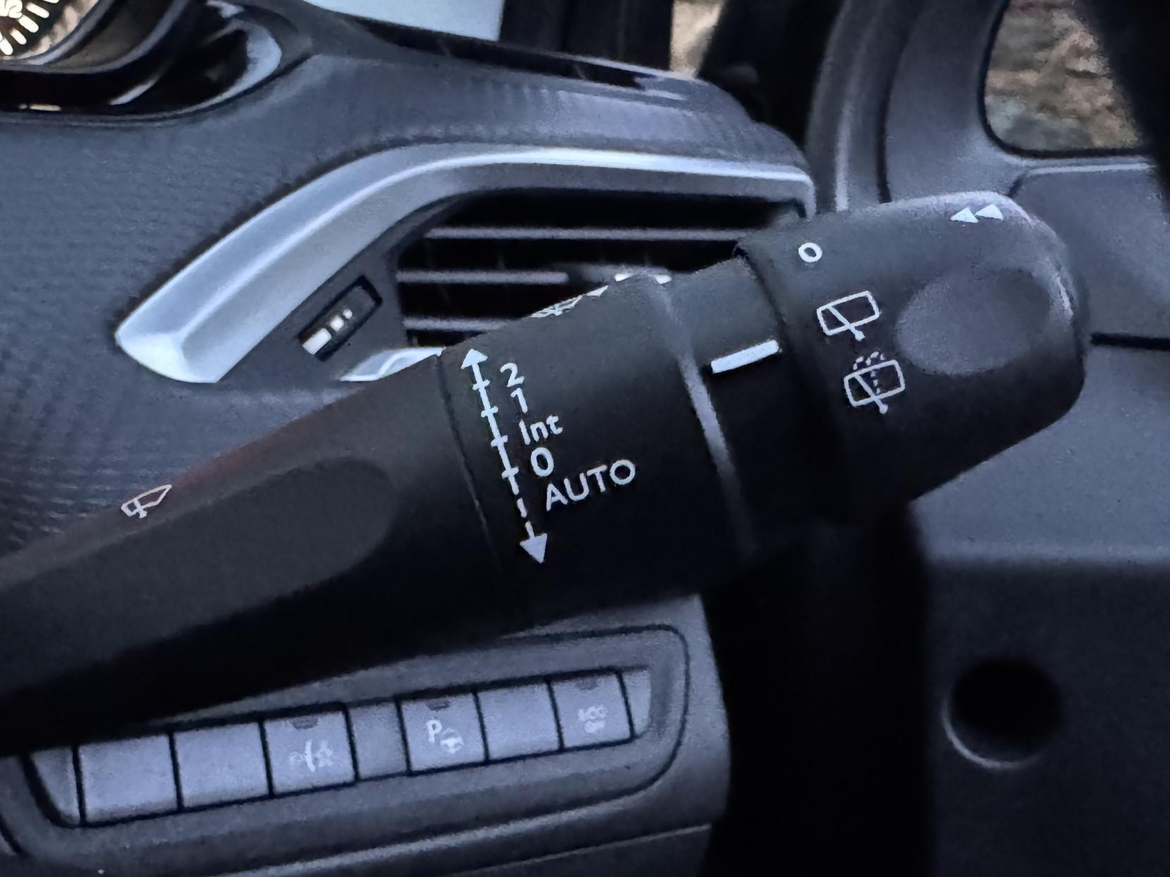 Peugeot 208 1.2 PureTech Tech Edition Hatchback 5dr Petrol Manual Euro 6 (s/s) (110 ps)