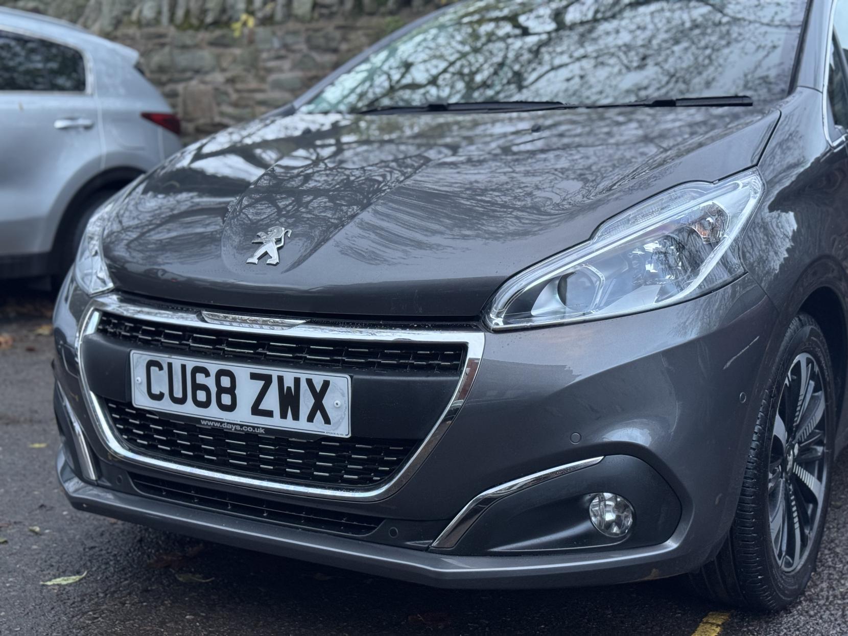 Peugeot 208 1.2 PureTech Tech Edition Hatchback 5dr Petrol Manual Euro 6 (s/s) (110 ps)