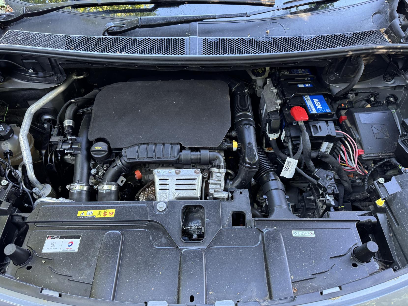 Peugeot 5008 1.2 PureTech Allure SUV 5dr Petrol Manual Euro 6 (s/s) (130 ps)
