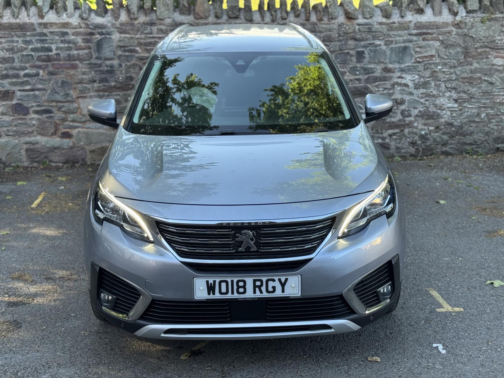 Peugeot 5008 1.2 PureTech Allure SUV 5dr Petrol Manual Euro 6 (s/s) (130 ps)