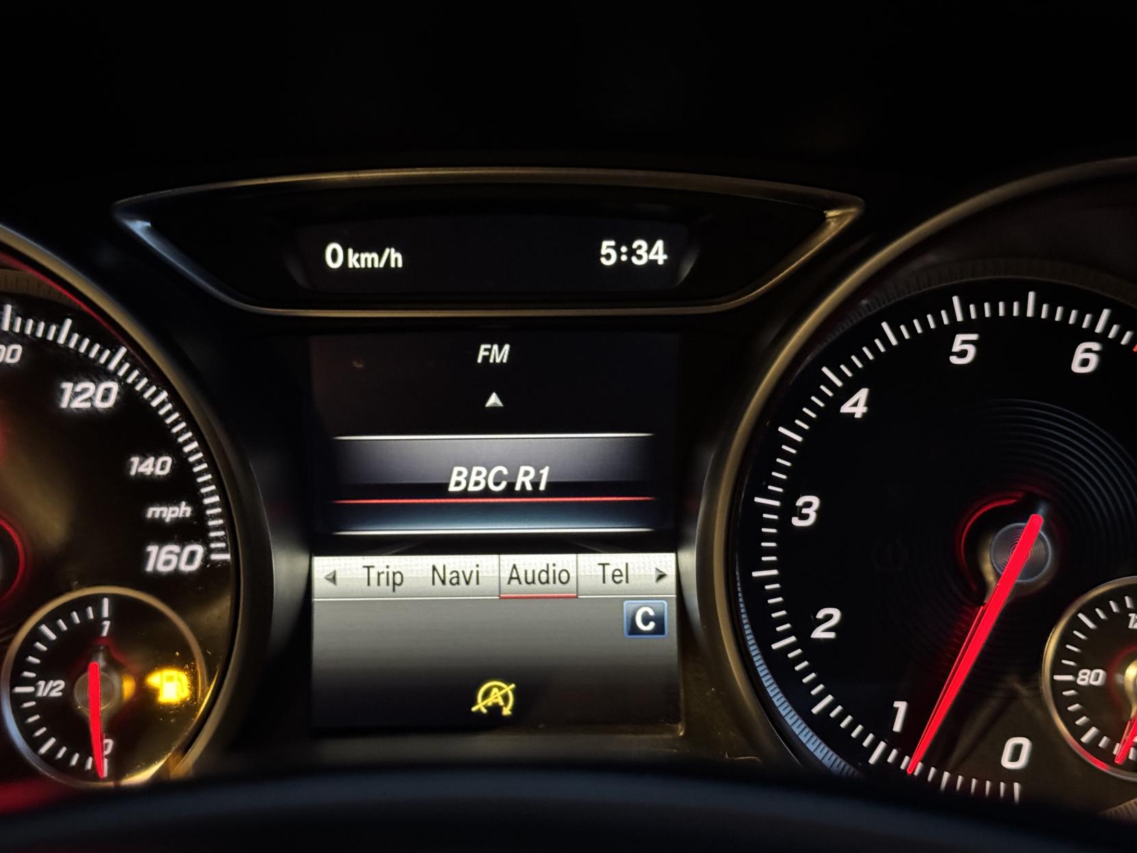 Mercedes-Benz GLA 1.6 GLA200 SE (Executive) SUV 5dr Petrol Manual Euro 6 (s/s) (156 ps)