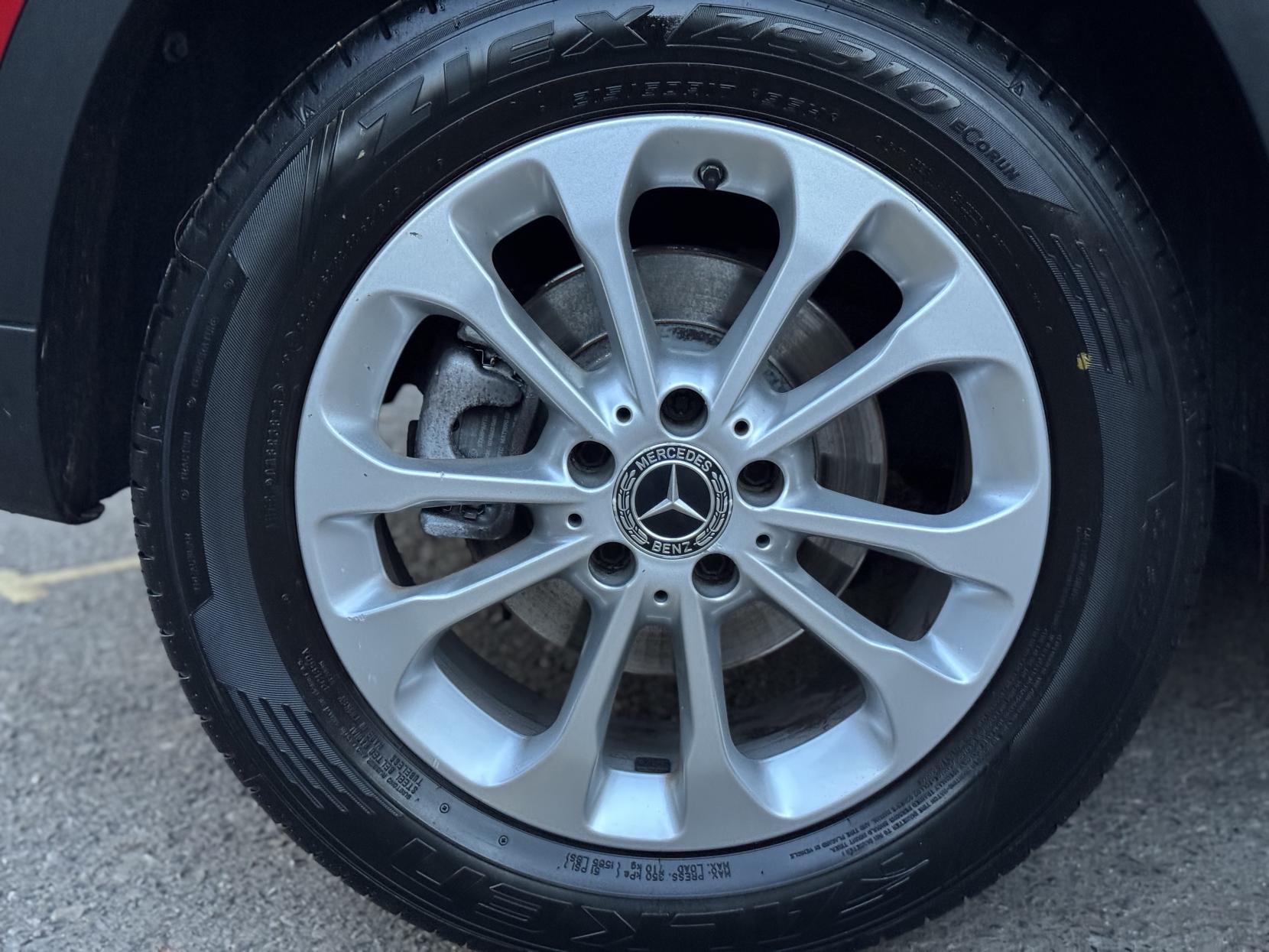 Mercedes-Benz GLA 1.6 GLA200 SE (Executive) SUV 5dr Petrol Manual Euro 6 (s/s) (156 ps)