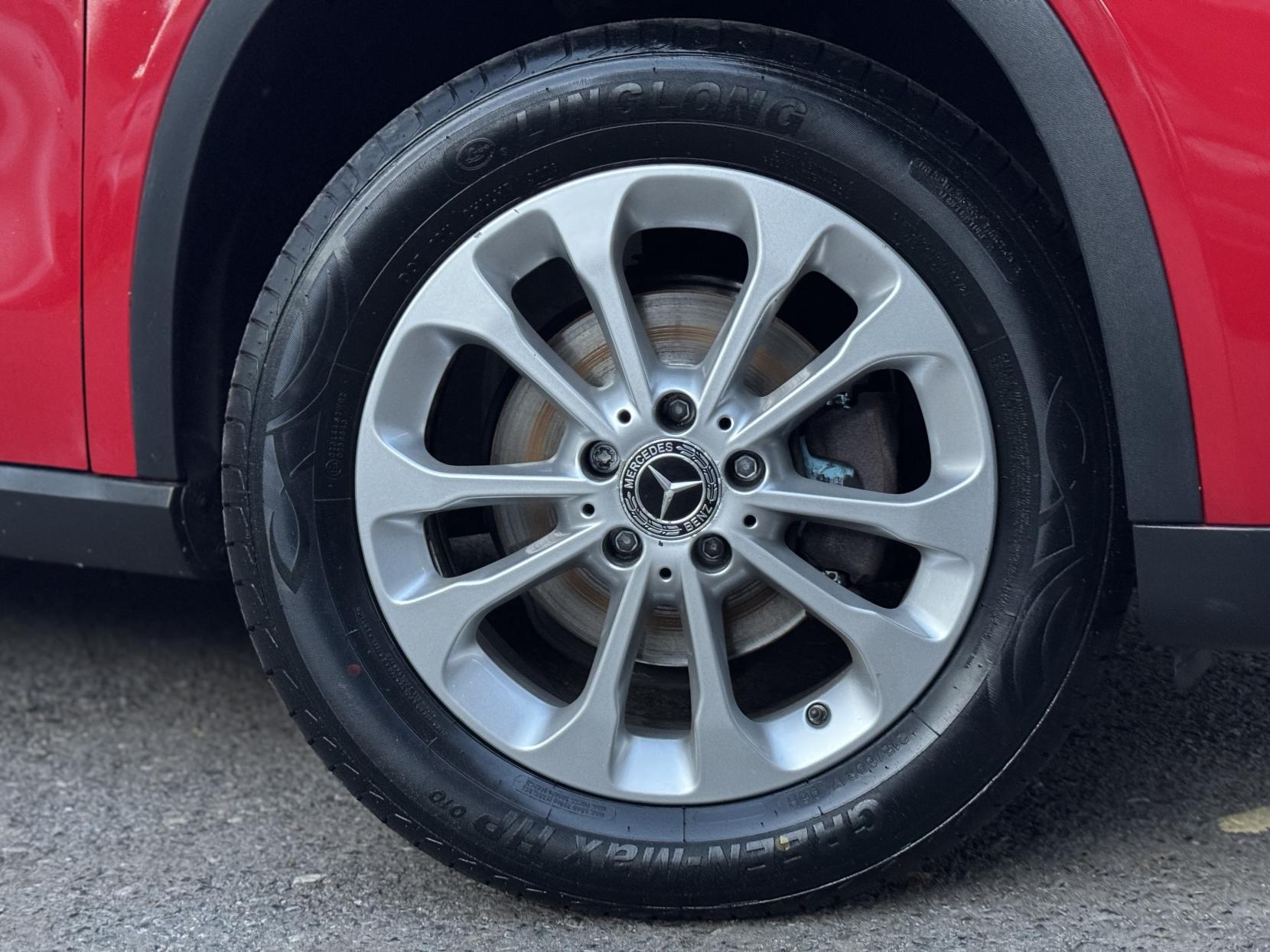 Mercedes-Benz GLA 1.6 GLA200 SE (Executive) SUV 5dr Petrol Manual Euro 6 (s/s) (156 ps)