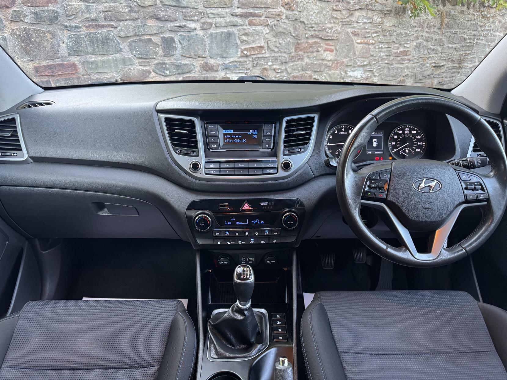 Hyundai TUCSON 1.6 GDi Blue Drive SE SUV 5dr Petrol Manual Euro 6 (s/s) (132 ps)