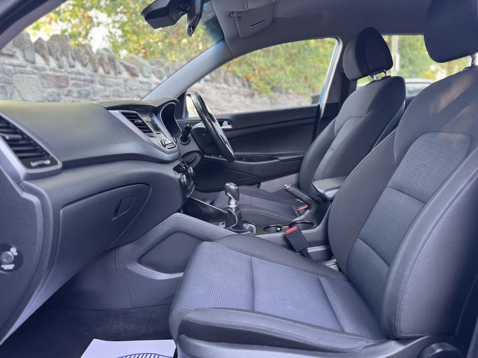 Hyundai TUCSON 1.6 GDi Blue Drive SE SUV 5dr Petrol Manual Euro 6 (s/s) (132 ps)