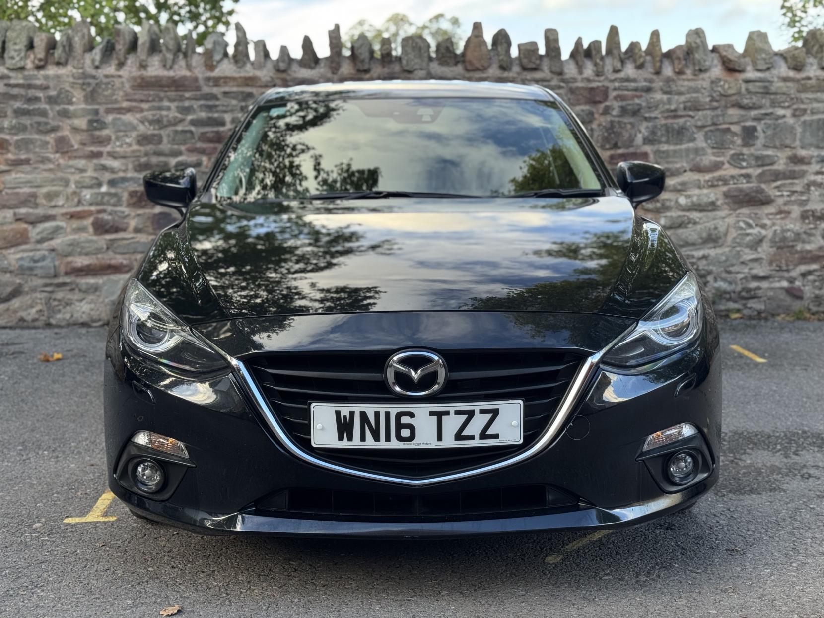 Mazda Mazda3 2.0 SKYACTIV-G SE-L Nav Hatchback 5dr Petrol Manual Euro 5 (s/s) (120 ps)