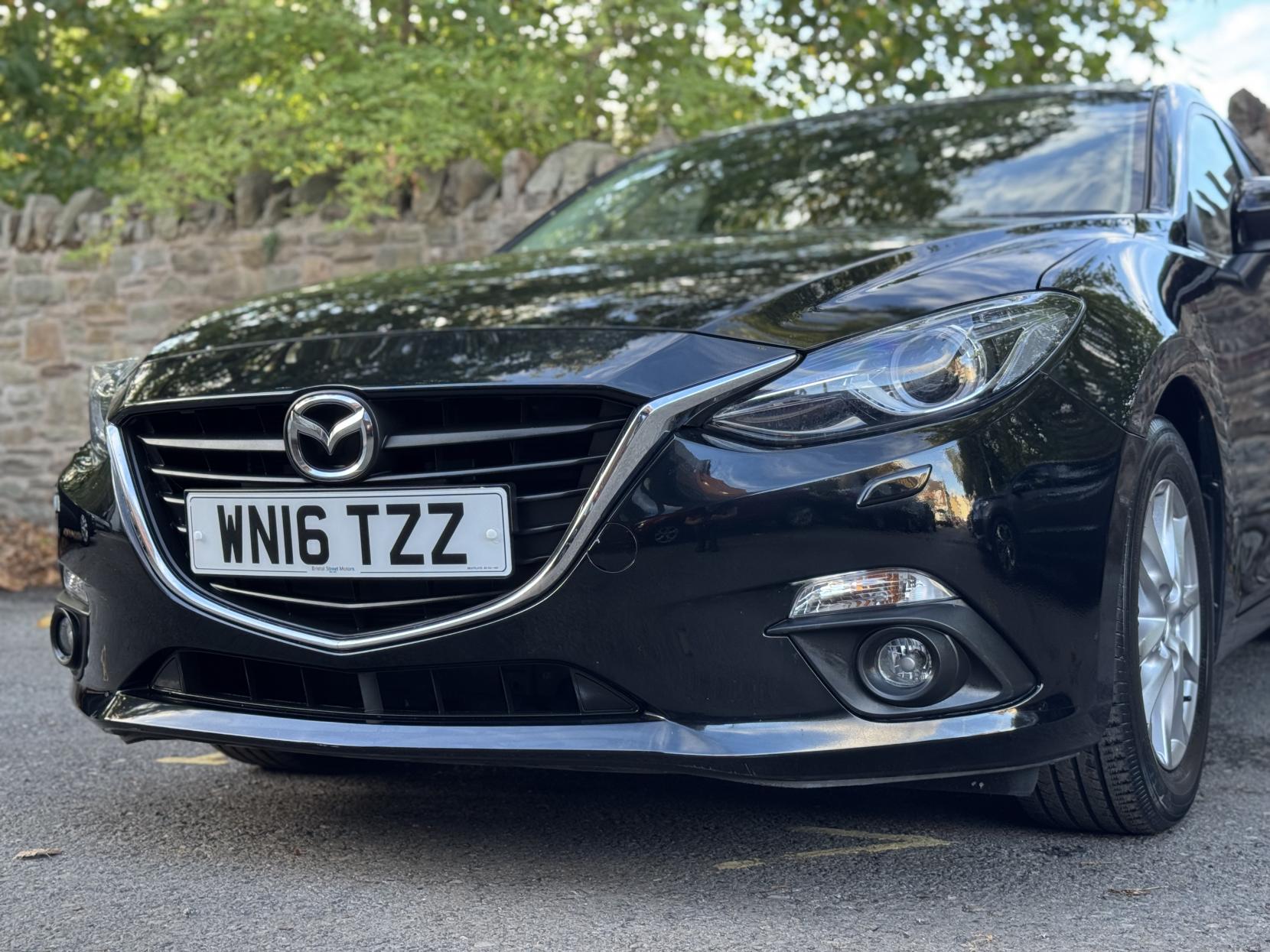 Mazda Mazda3 2.0 SKYACTIV-G SE-L Nav Hatchback 5dr Petrol Manual Euro 5 (s/s) (120 ps)