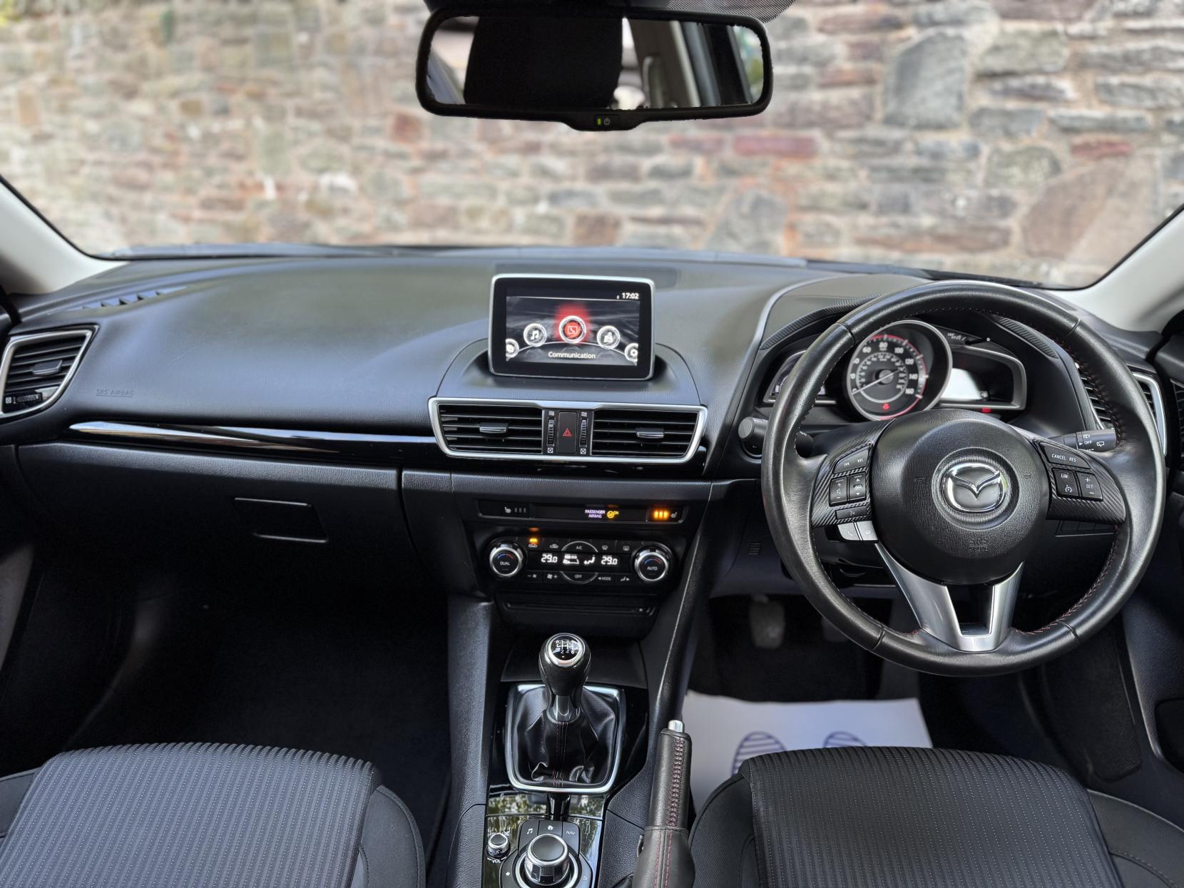 Mazda Mazda3 2.0 SKYACTIV-G SE-L Nav Hatchback 5dr Petrol Manual Euro 5 (s/s) (120 ps)