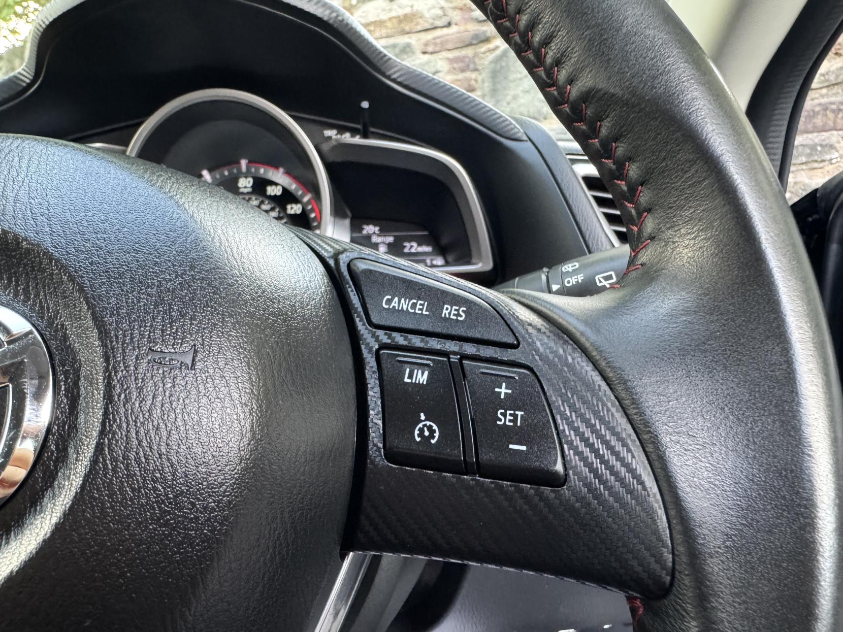 Mazda Mazda3 2.0 SKYACTIV-G SE-L Nav Hatchback 5dr Petrol Manual Euro 5 (s/s) (120 ps)