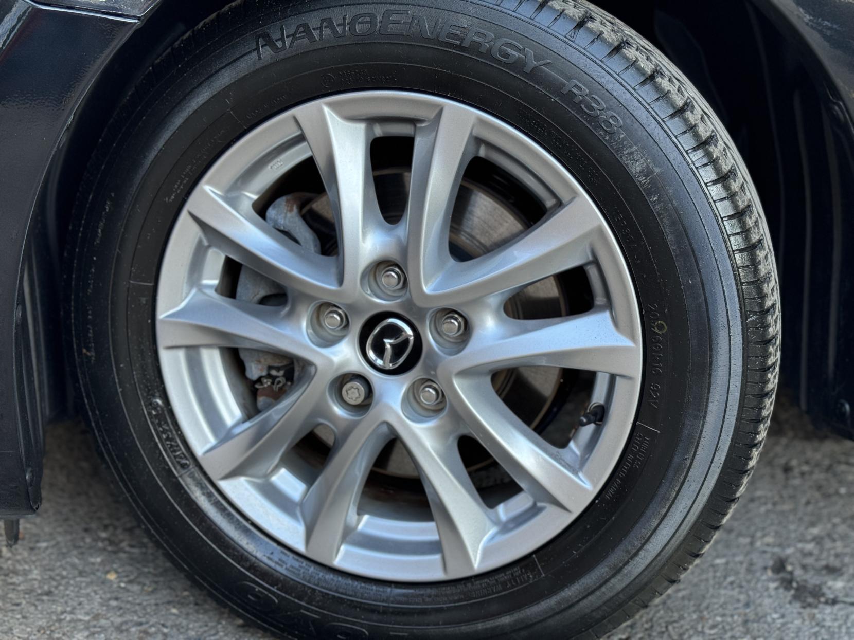 Mazda Mazda3 2.0 SKYACTIV-G SE-L Nav Hatchback 5dr Petrol Manual Euro 5 (s/s) (120 ps)