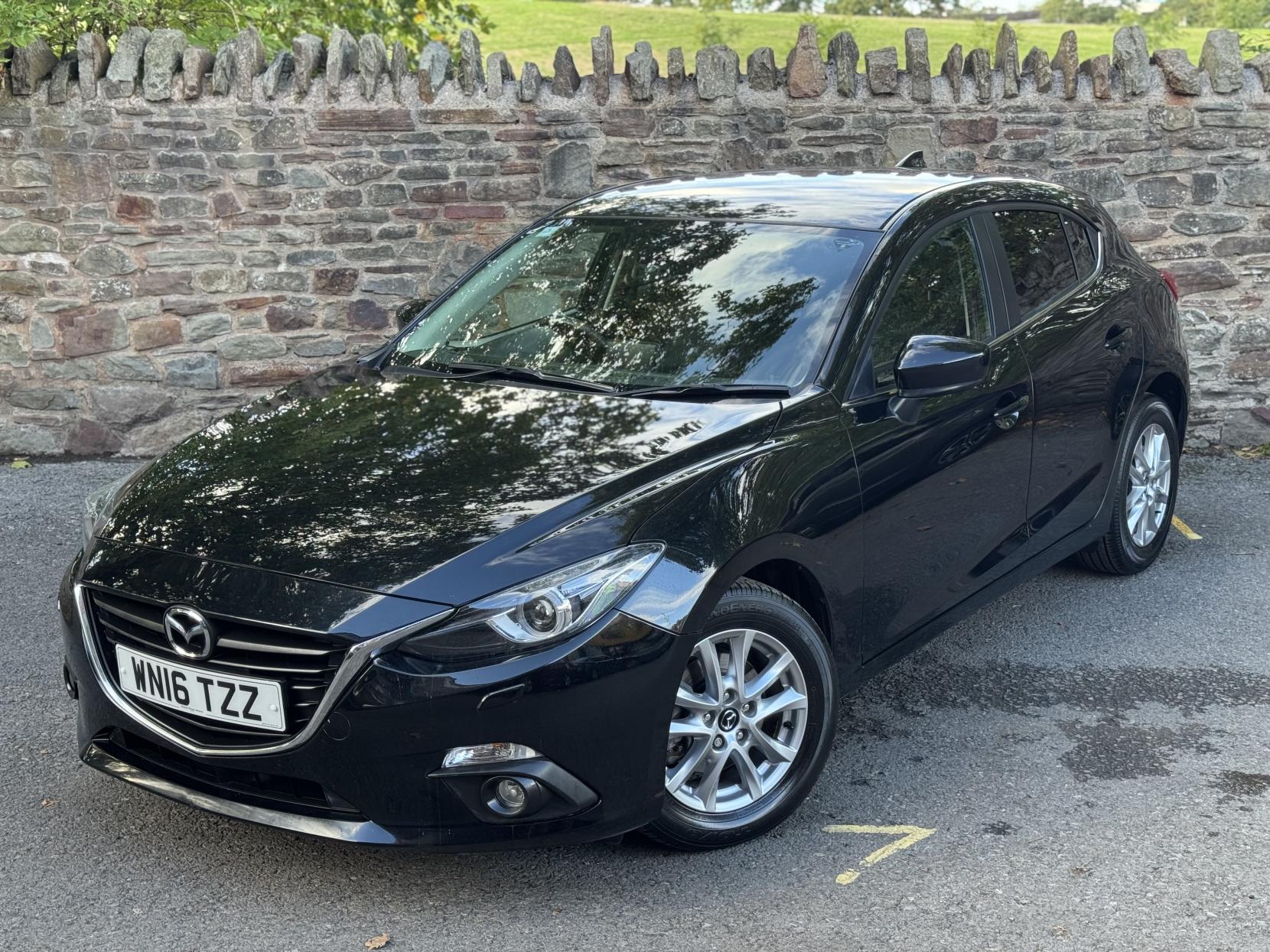 Mazda Mazda3 2.0 SKYACTIV-G SE-L Nav Hatchback 5dr Petrol Manual Euro 5 (s/s) (120 ps)
