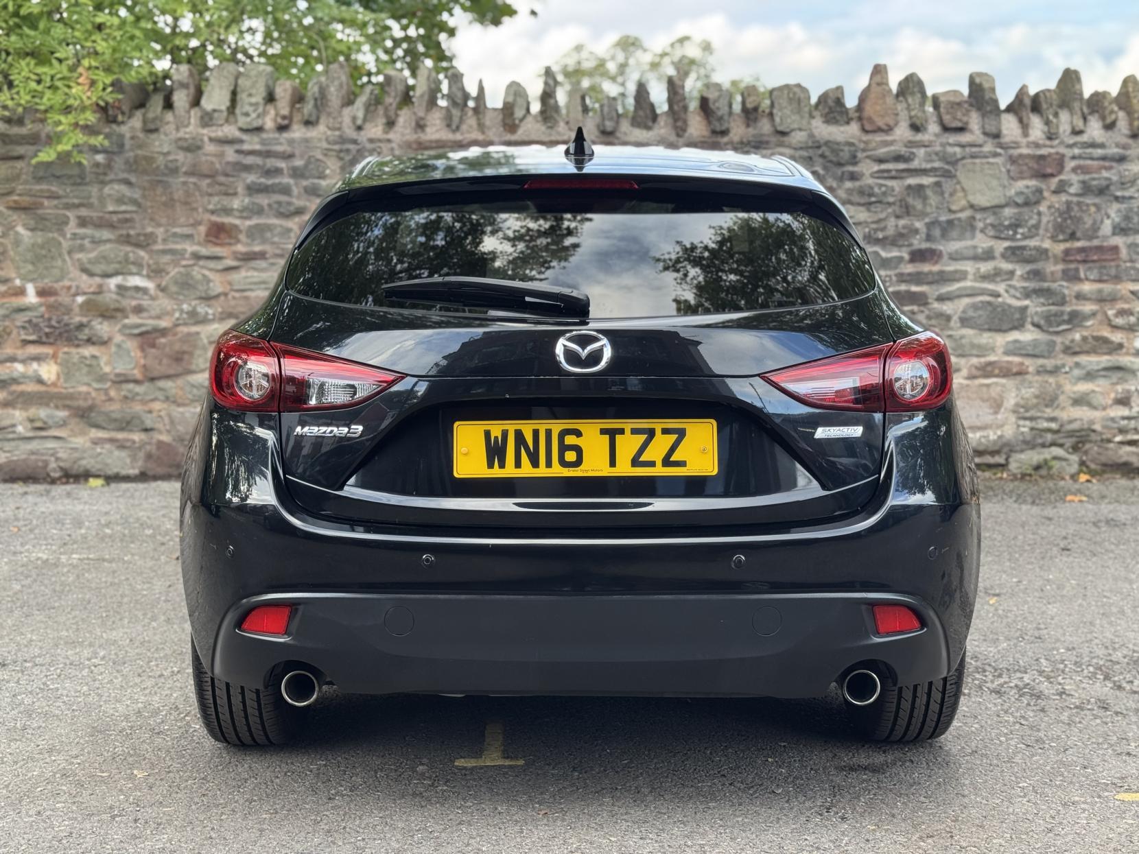 Mazda Mazda3 2.0 SKYACTIV-G SE-L Nav Hatchback 5dr Petrol Manual Euro 5 (s/s) (120 ps)