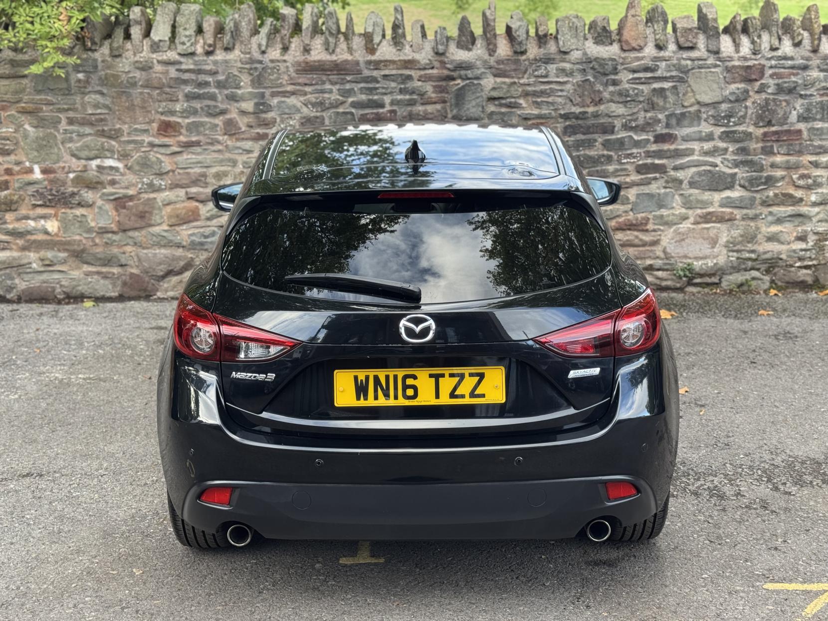 Mazda Mazda3 2.0 SKYACTIV-G SE-L Nav Hatchback 5dr Petrol Manual Euro 5 (s/s) (120 ps)