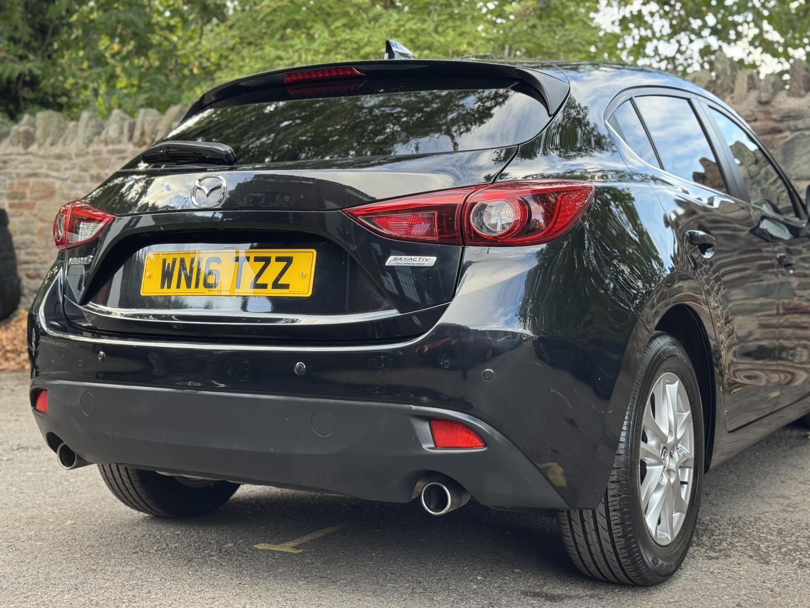 Mazda Mazda3 2.0 SKYACTIV-G SE-L Nav Hatchback 5dr Petrol Manual Euro 5 (s/s) (120 ps)