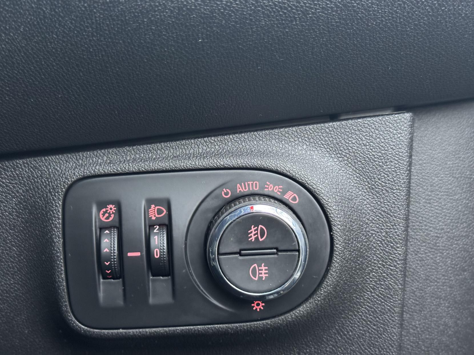 Vauxhall Corsa 1.4i ecoFLEX Energy Hatchback 3dr Petrol Manual Euro 6 (a/c) (75 ps)