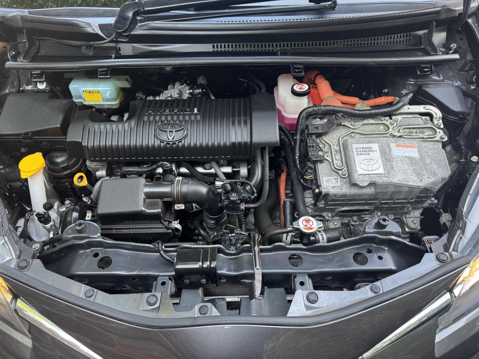 Toyota Yaris 1.5 VVT-h Icon Tech Hatchback 5dr Petrol Hybrid E-CVT Euro 6 (s/s) (100 ps)