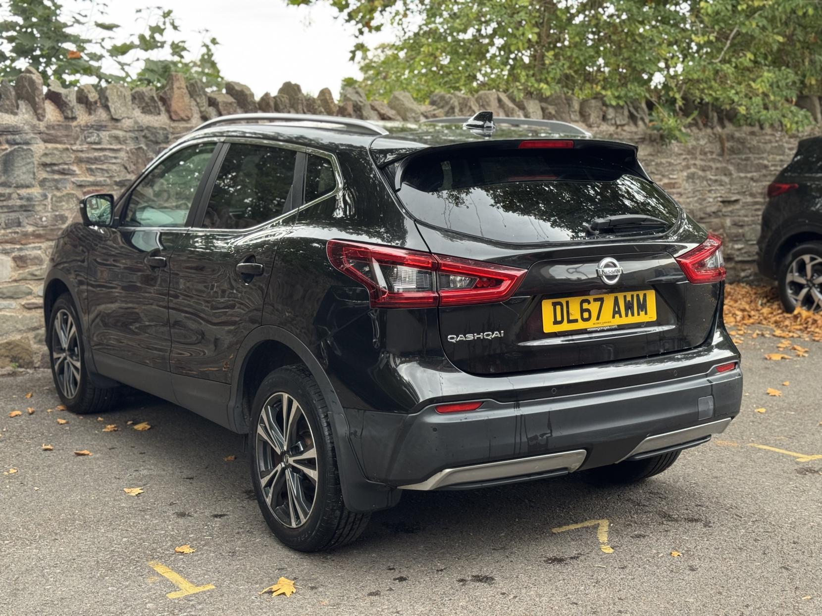 Nissan Qashqai 1.2 DIG-T N-Connecta SUV 5dr Petrol XTRON Euro 6 (s/s) (115 ps)