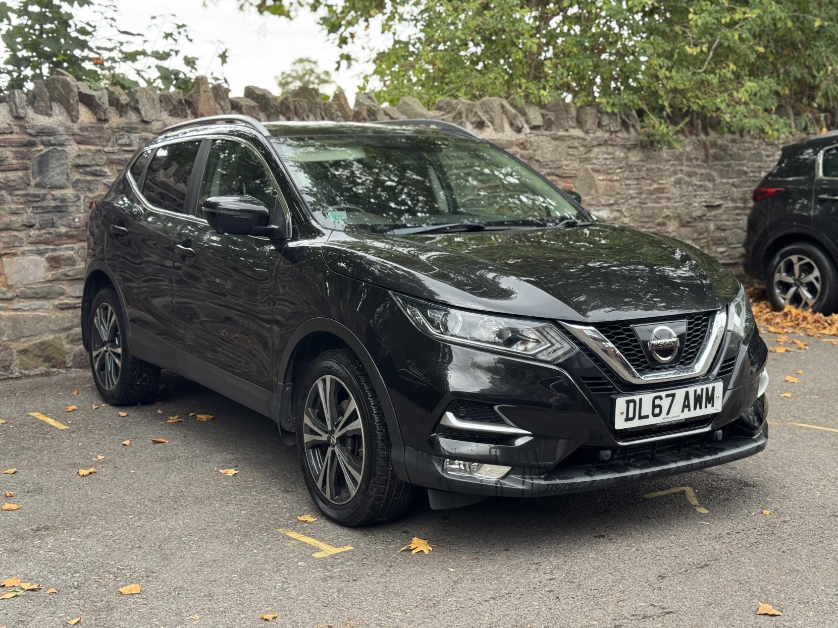 Nissan Qashqai 1.2 DIG-T N-Connecta SUV 5dr Petrol XTRON Euro 6 (s/s) (115 ps)