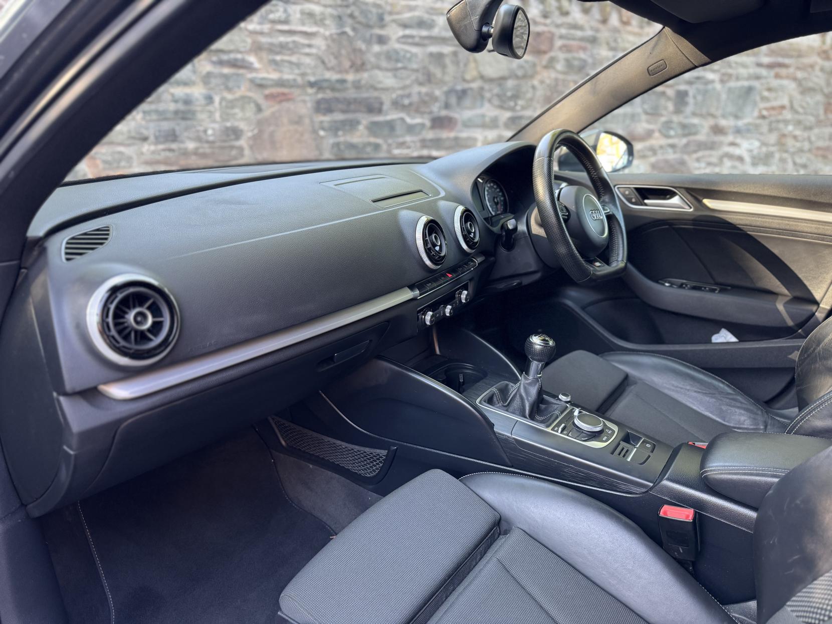 Audi A3 2.0 TDI S line Sportback 5dr Diesel Manual Euro 5 (s/s) (150 ps)