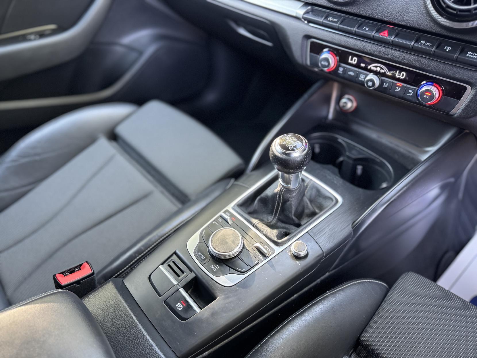 Audi A3 2.0 TDI S line Sportback 5dr Diesel Manual Euro 5 (s/s) (150 ps)