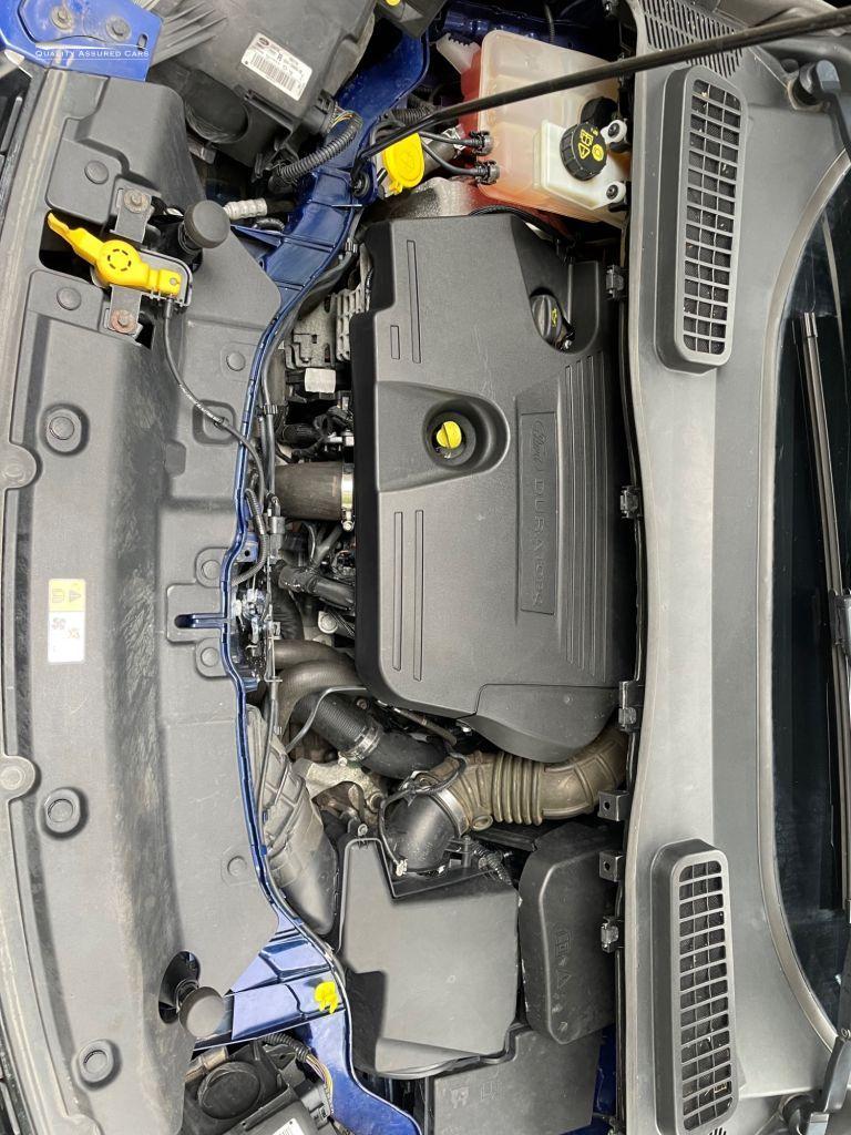 Ford Kuga 2.0 TITANIUM TDCI 5d 148 BHP FULL SERVICE ! NEW MOT!
