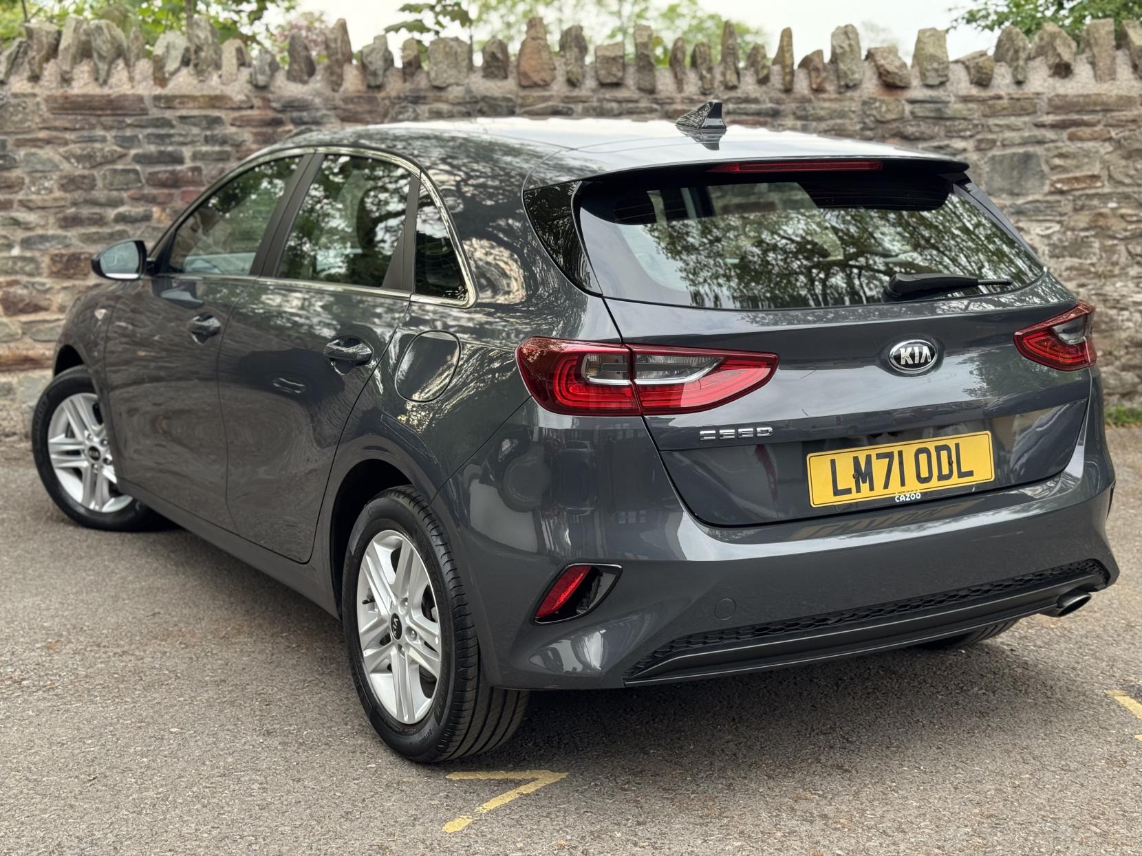 Kia Ceed 1.0 T-GDi 2 Hatchback 5dr Petrol Manual Euro 6 (s/s) (118 bhp)