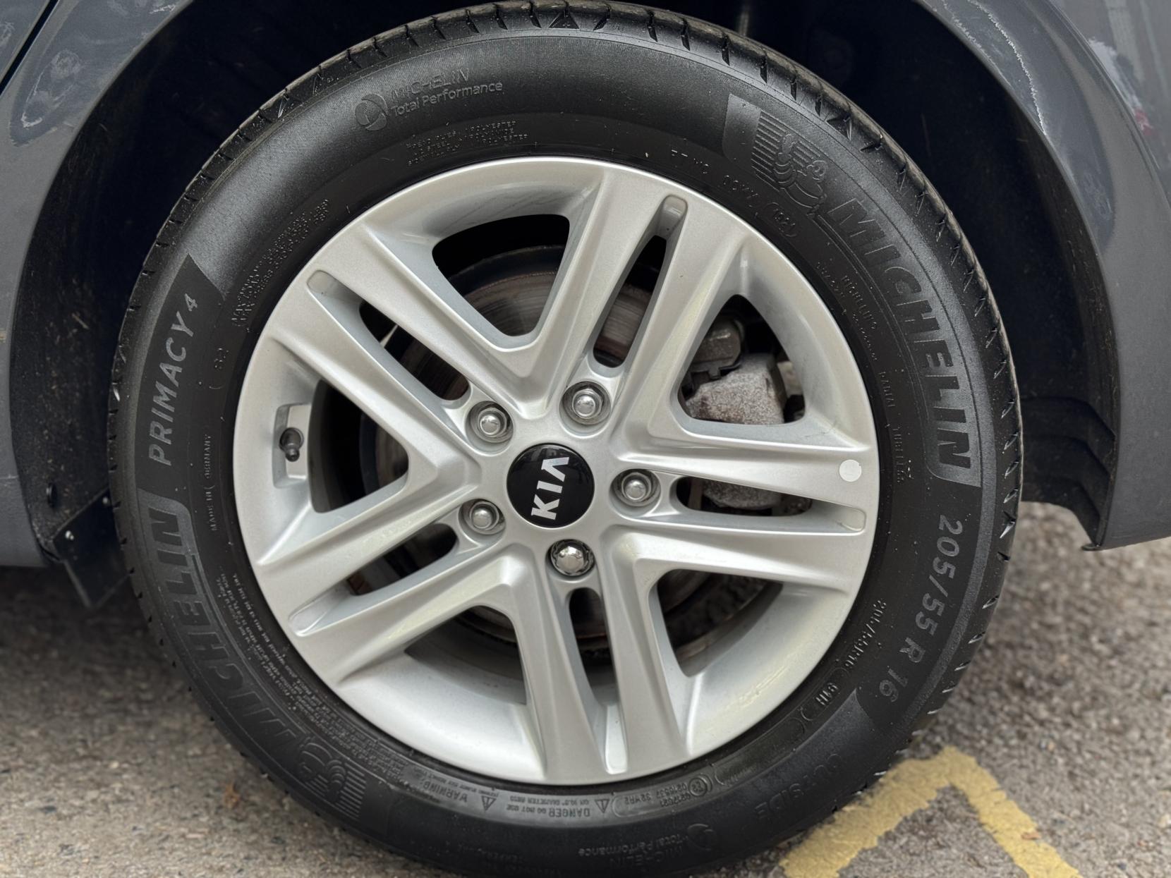 Kia Ceed 1.0 T-GDi 2 Hatchback 5dr Petrol Manual Euro 6 (s/s) (118 bhp)