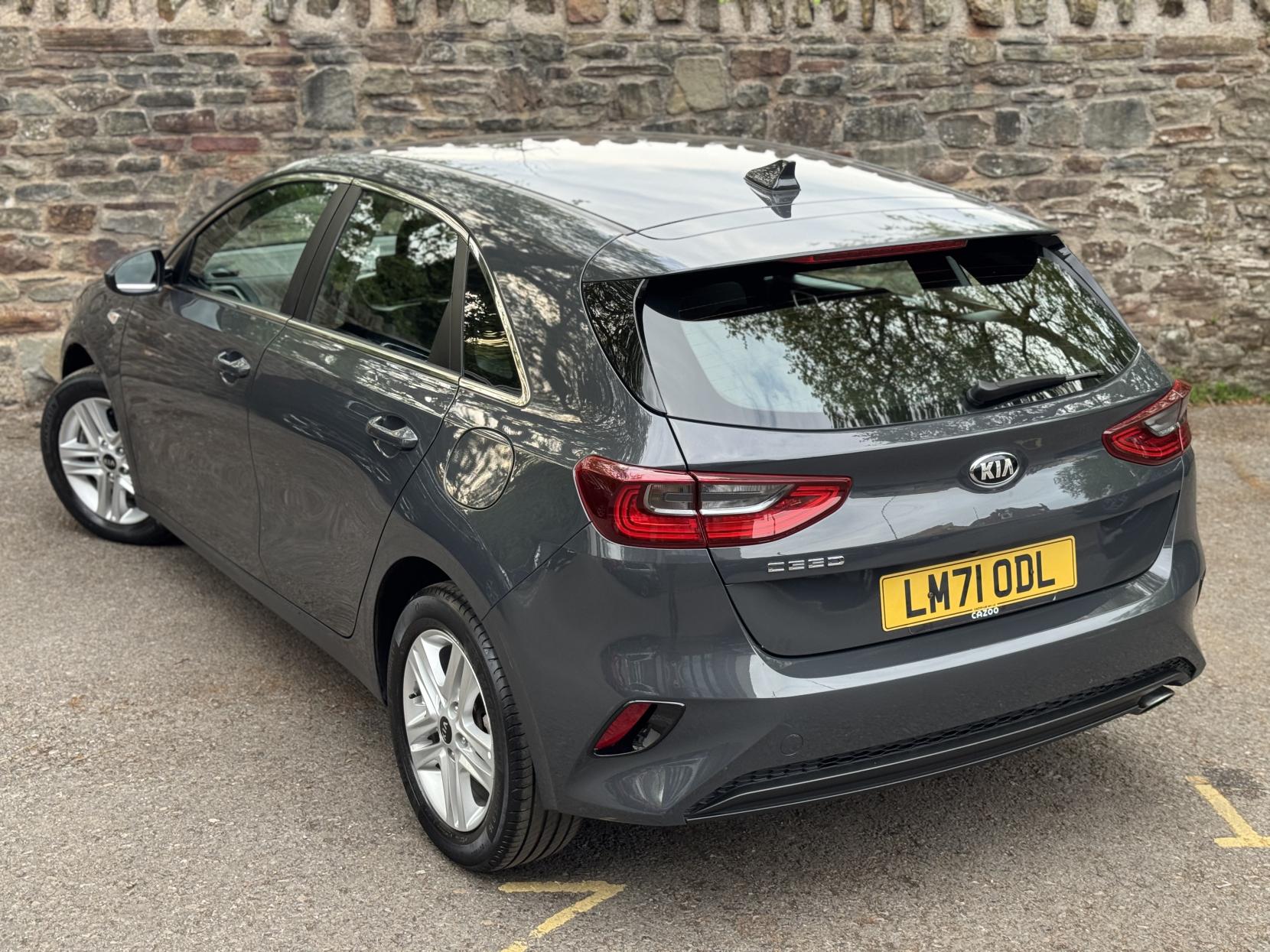 Kia Ceed 1.0 T-GDi 2 Hatchback 5dr Petrol Manual Euro 6 (s/s) (118 bhp)